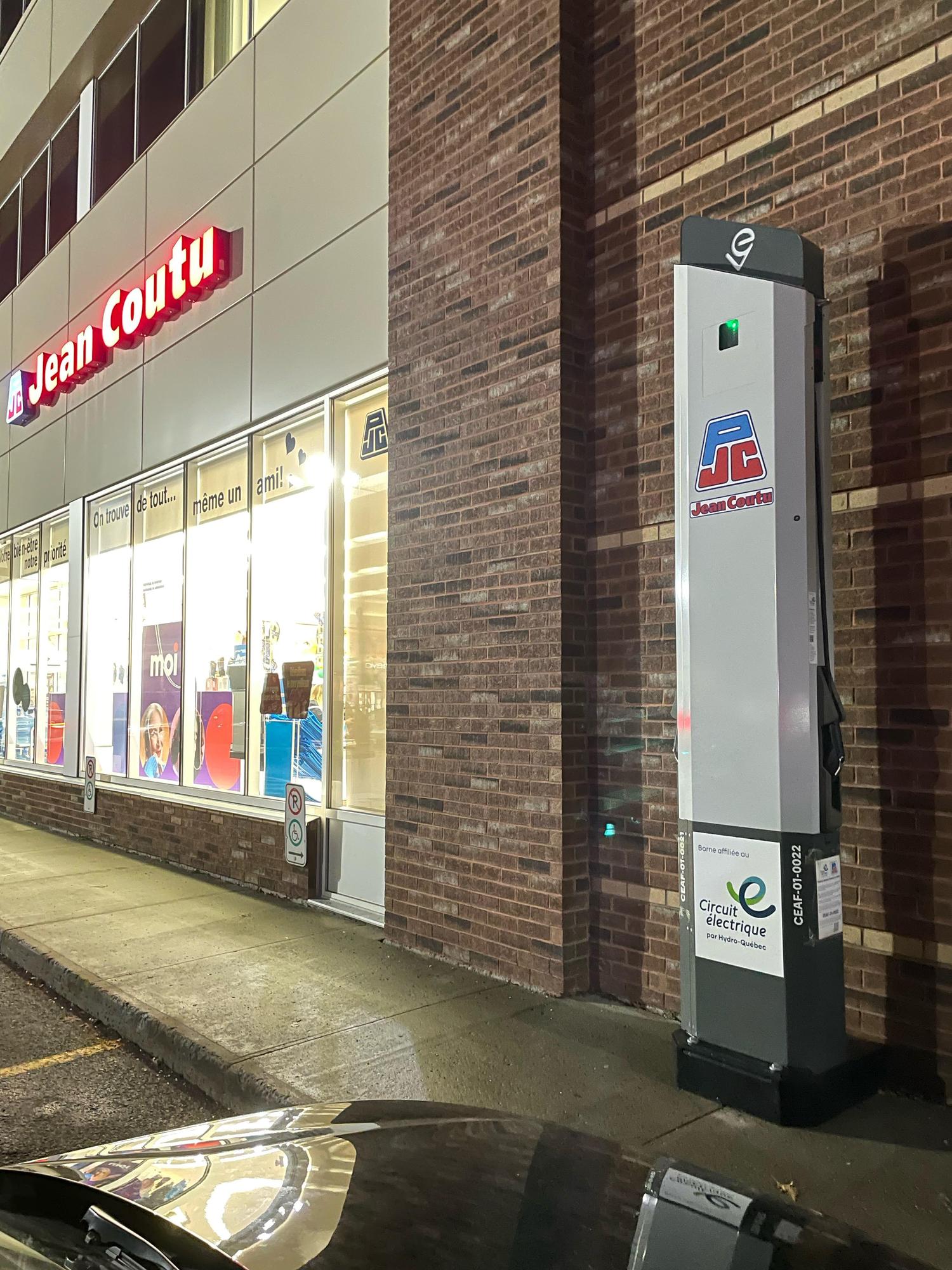 Jean Coutu Drummondville Drummondville, QC EV Station