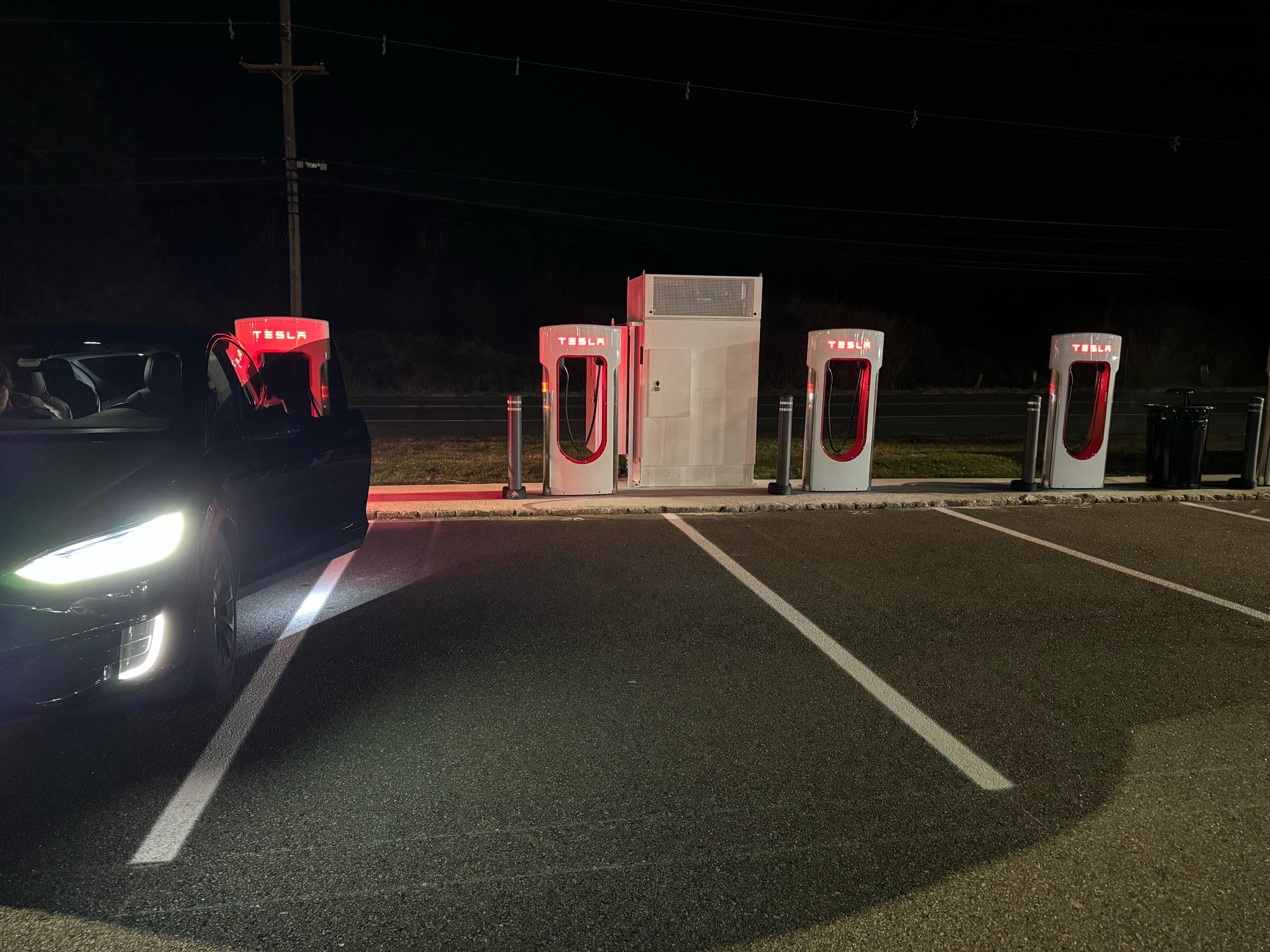 Panther Valley Mall Hackettstown, NJ EV Station