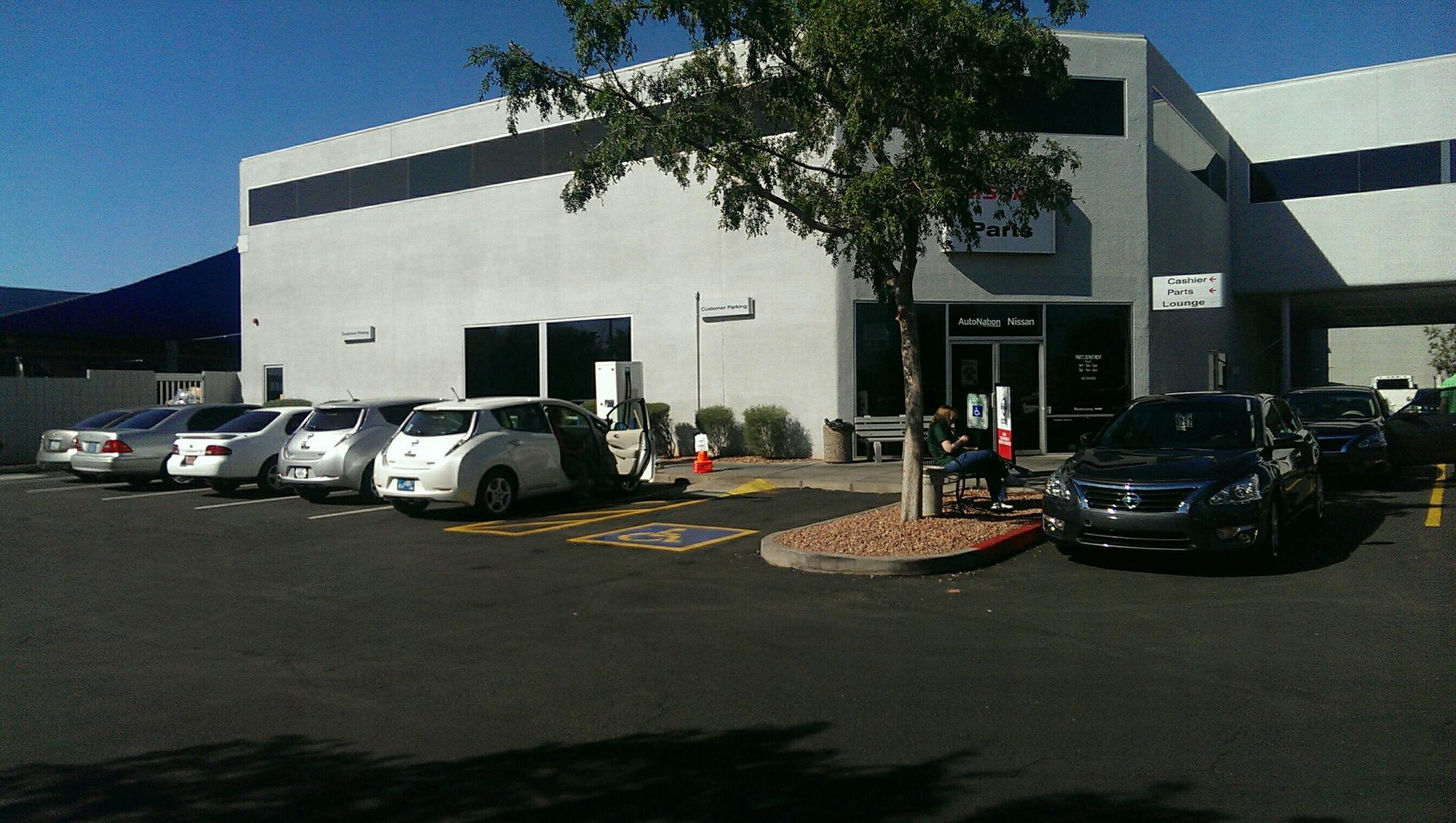 AutoNation Nissan Tempe Tempe, AZ EV Station