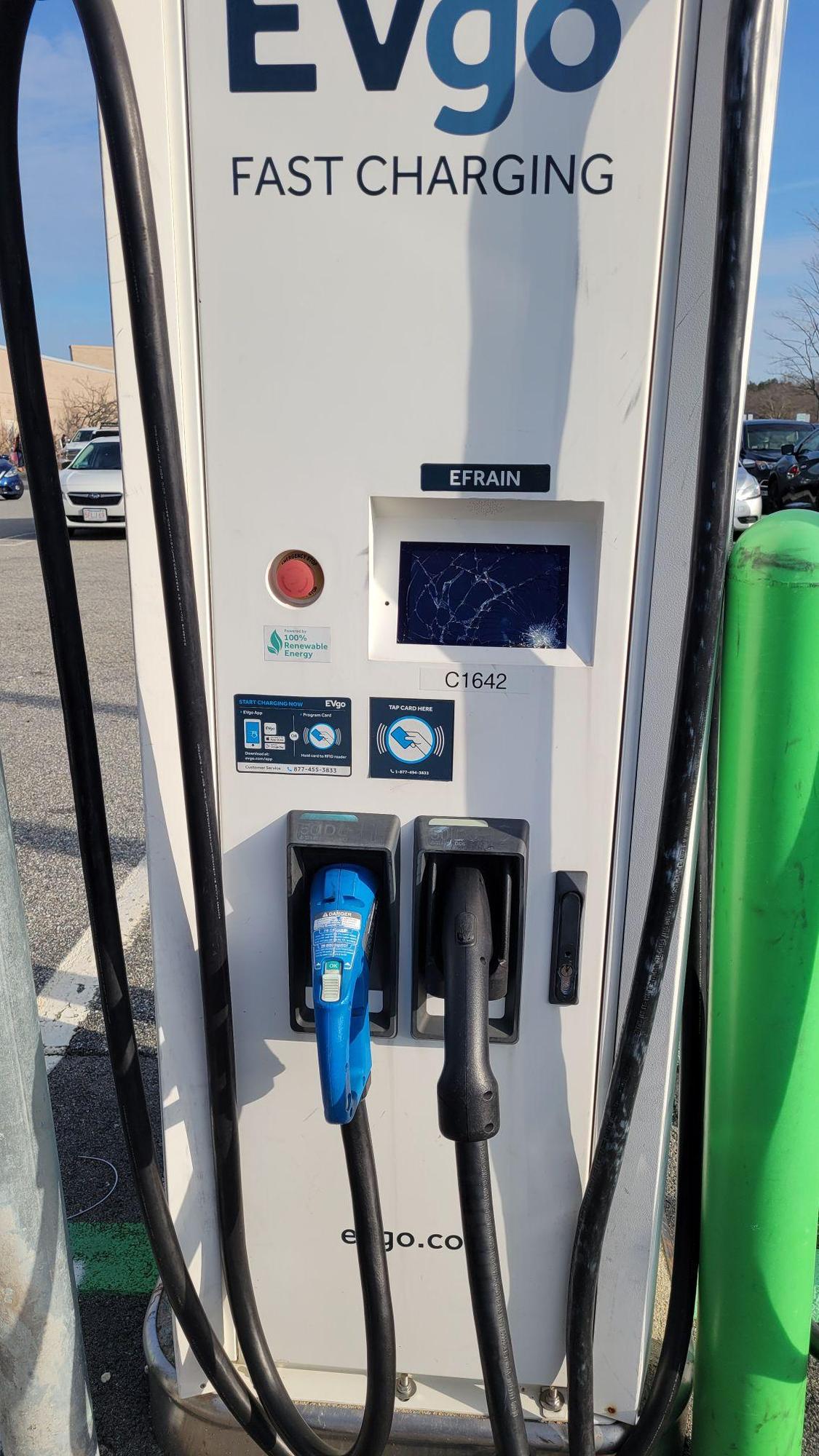 Pheasant Lane Mall JCPenney Nashua, NH EV Station
