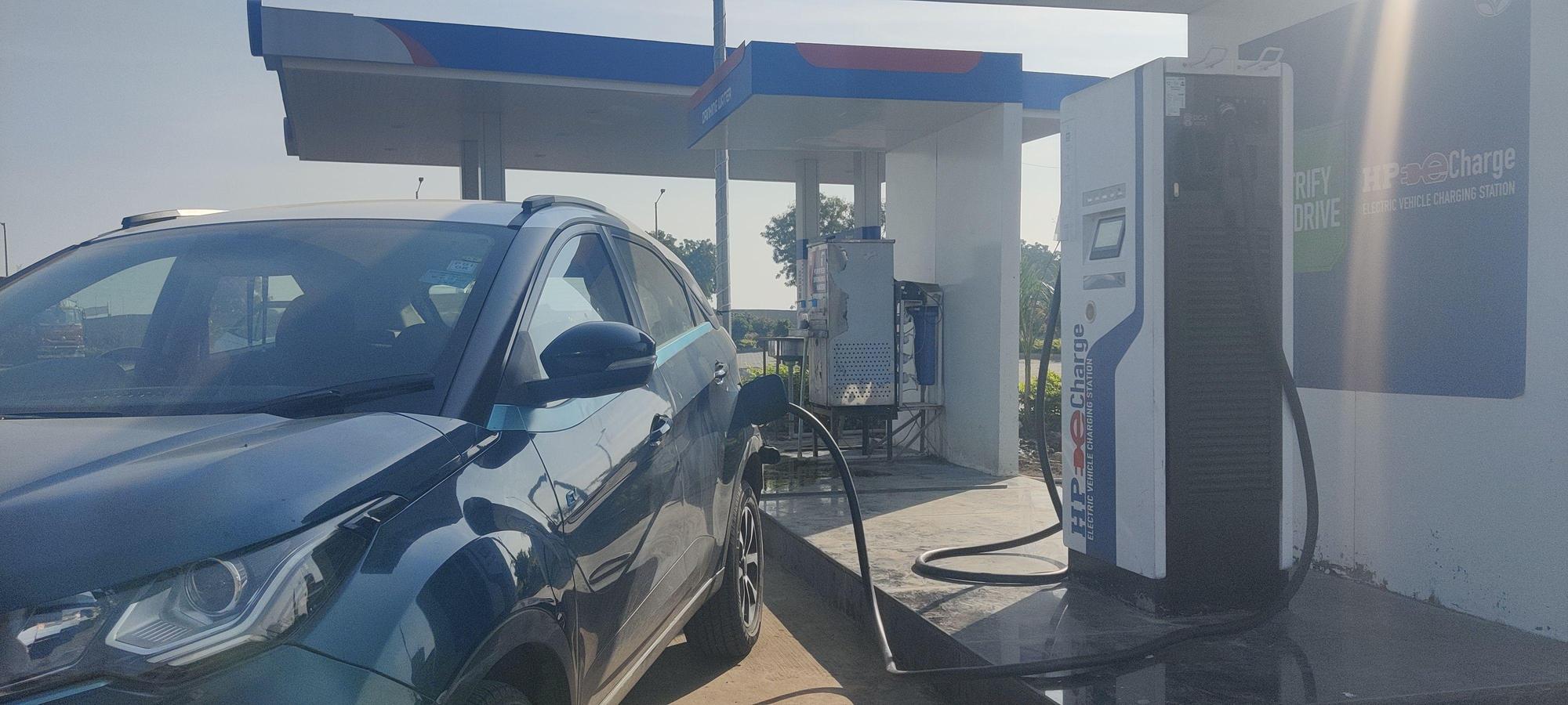 Sneh Petrolpump(HP E Charge) Samruddhi Highway Anantpur, MH EV Station