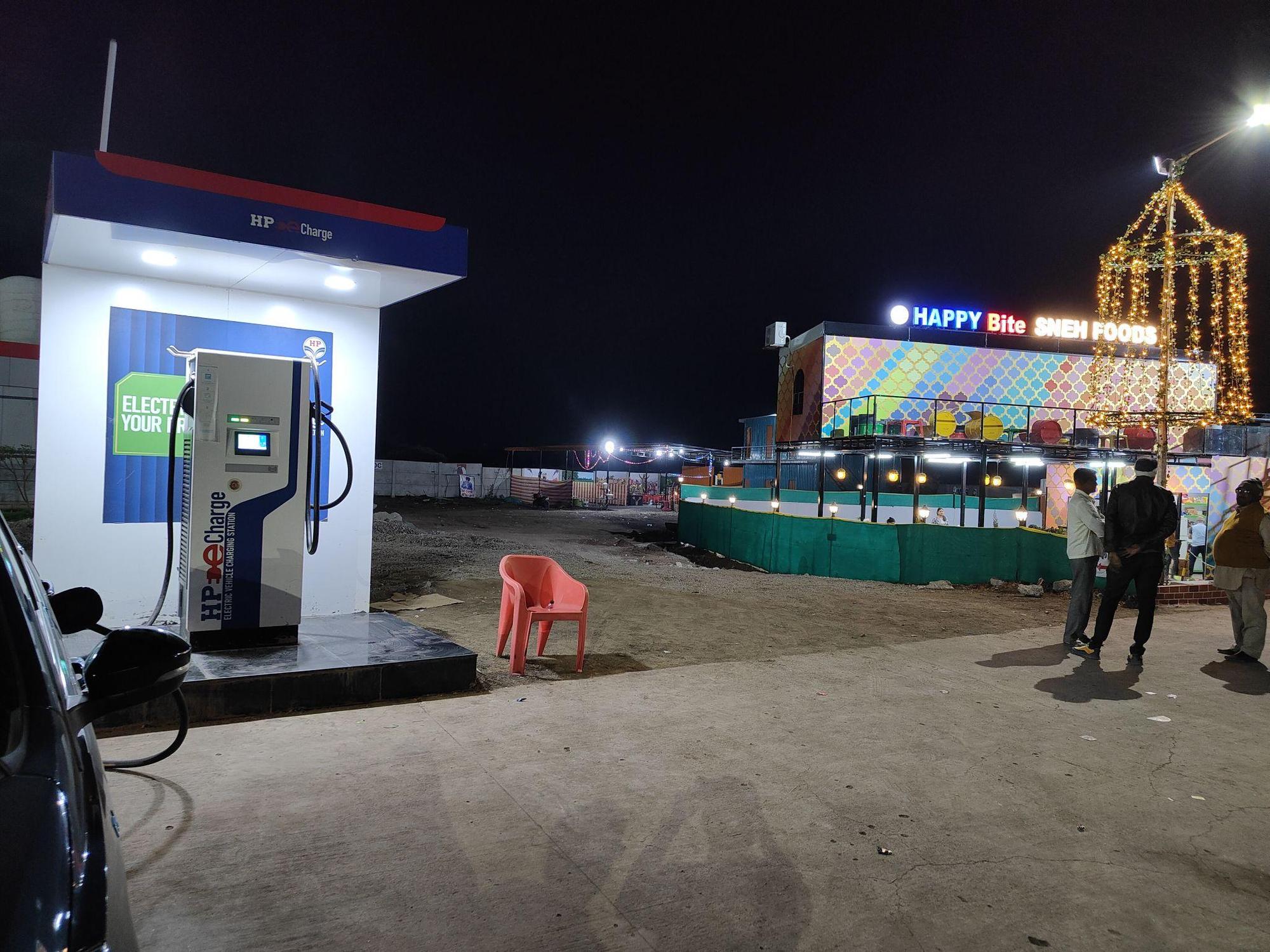 Sneh Petrolpump(HP E Charge) Samruddhi Highway Anantpur, MH EV Station