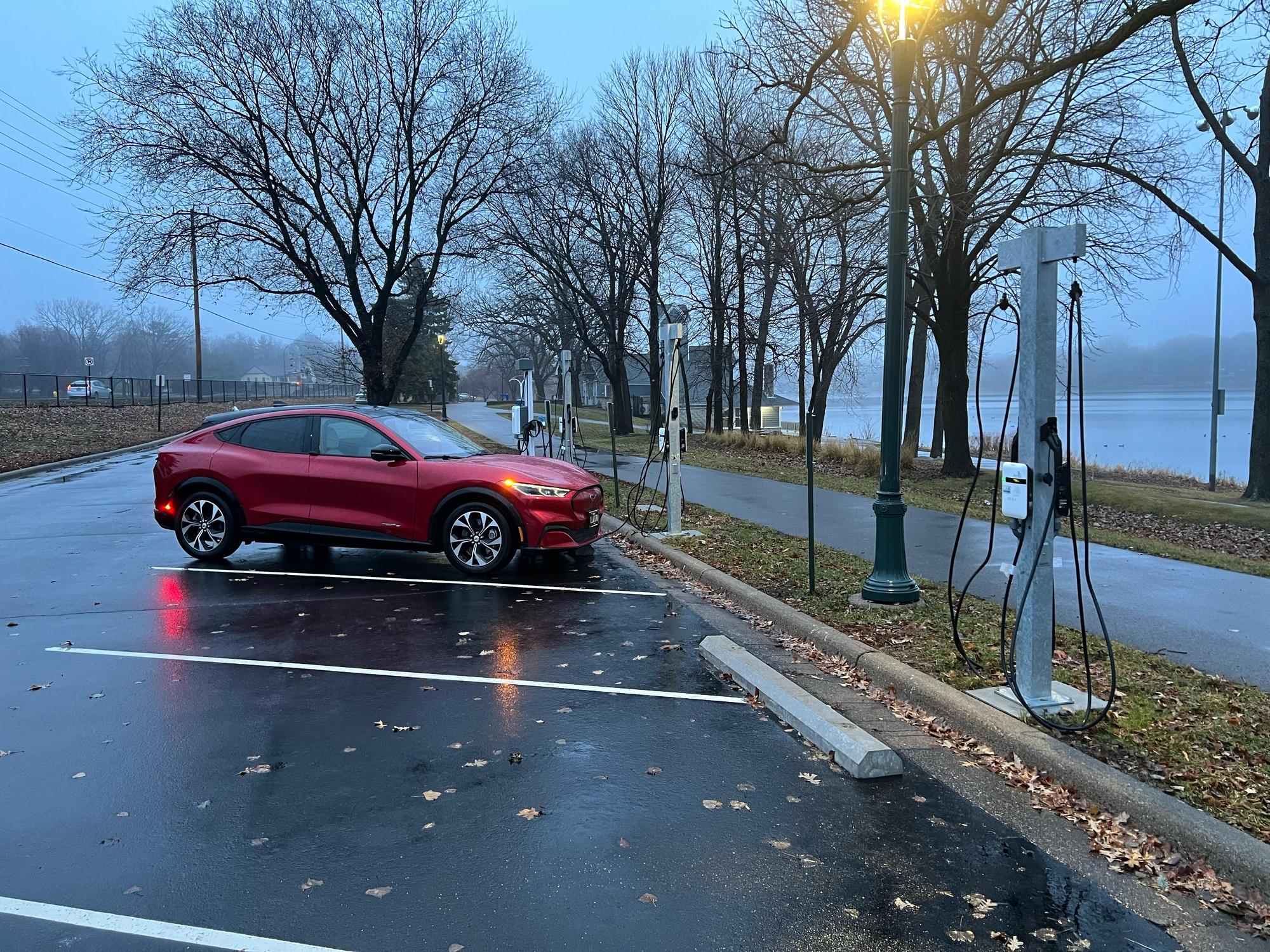 Parkers Lake Park Plymouth, MN EV Station