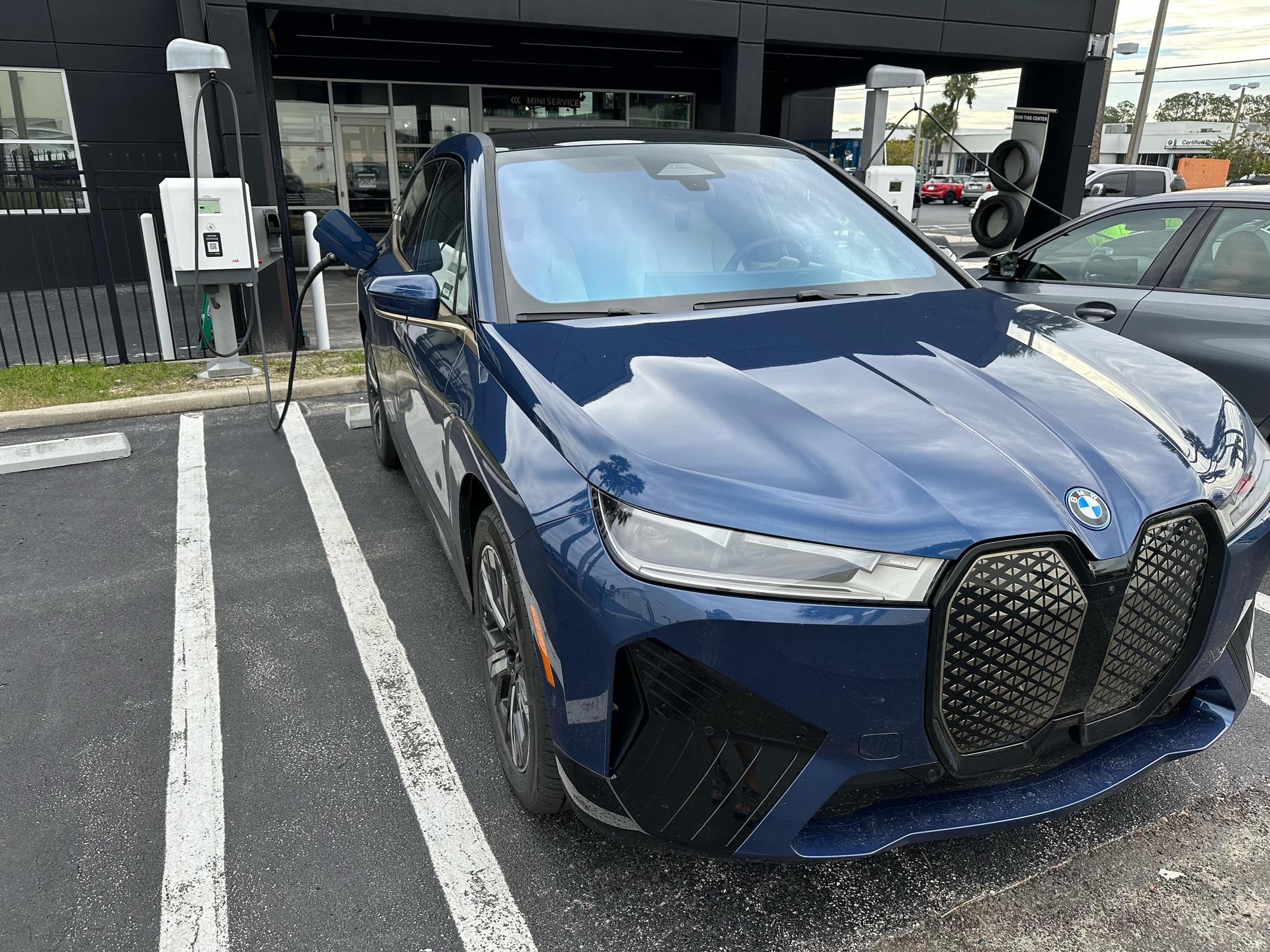 Tom Bush MINI Jacksonville, FL EV Station