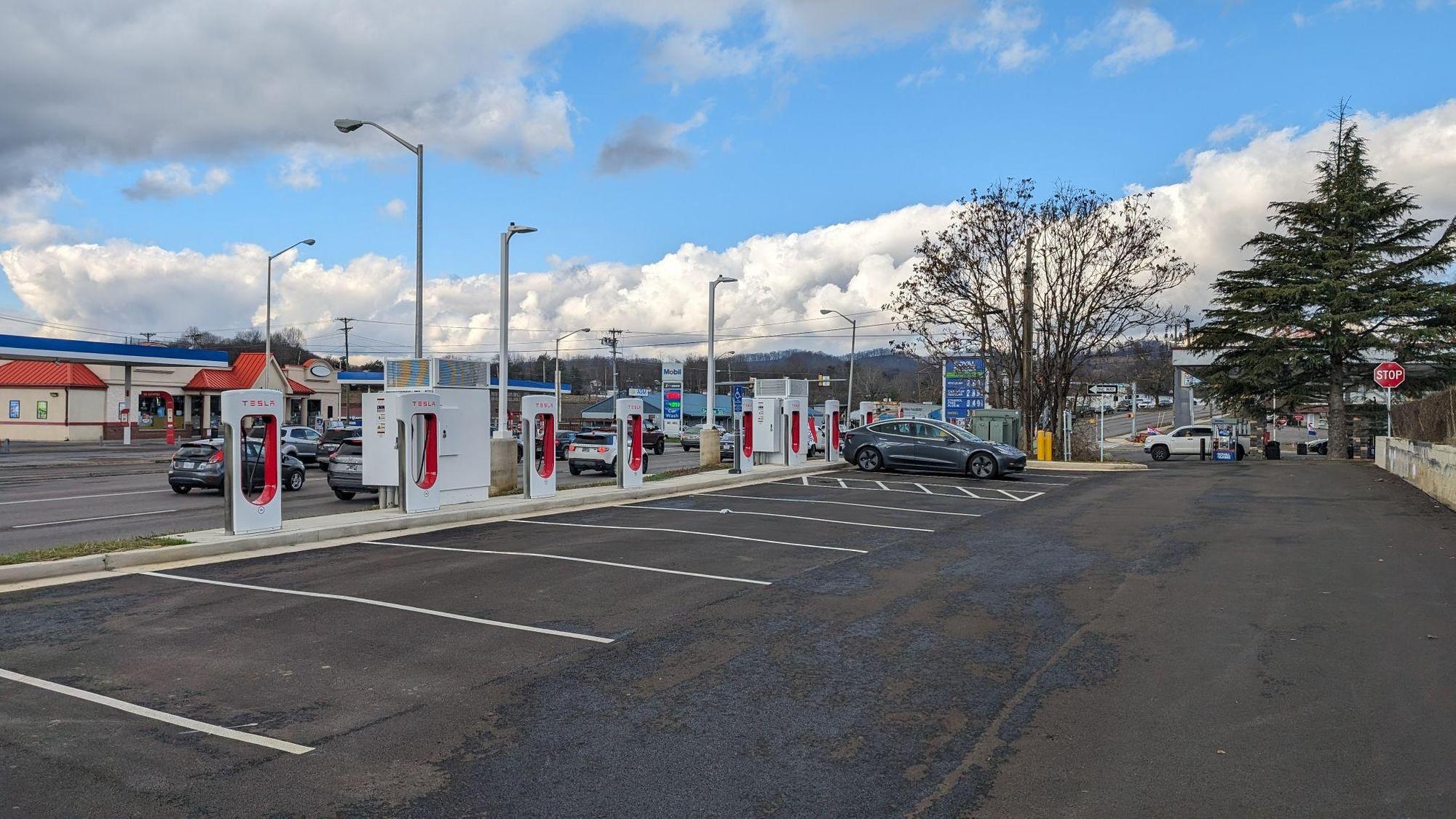 Royal Farms Bristol, VA EV Station