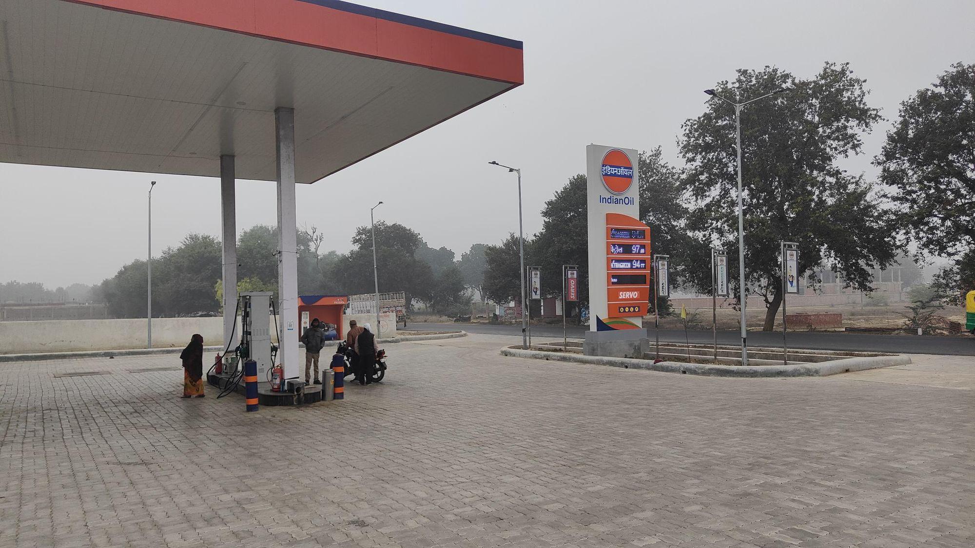 IOCL Bachchi Dwarika Filling EV Charging Station Madupur, UP EV Station