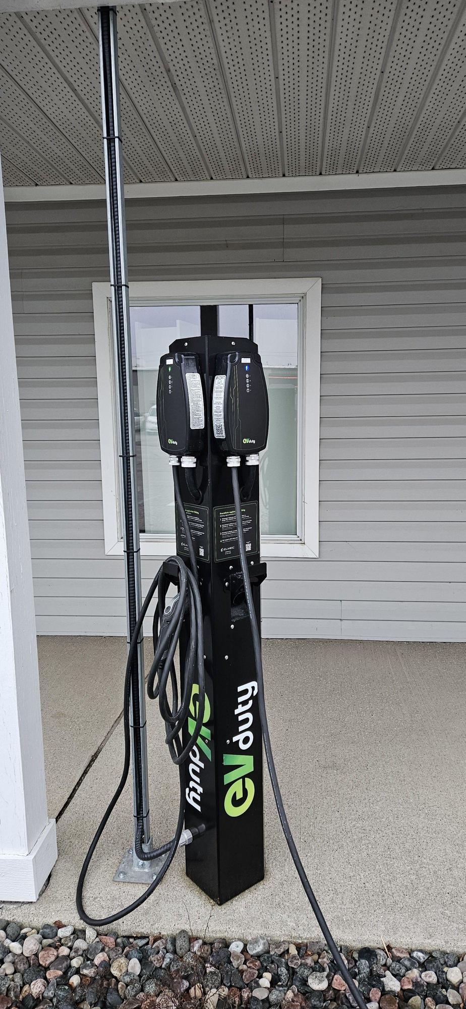 Naylor's Kitchen, Bath, and Flooring Centre Windsor, ON EV Station