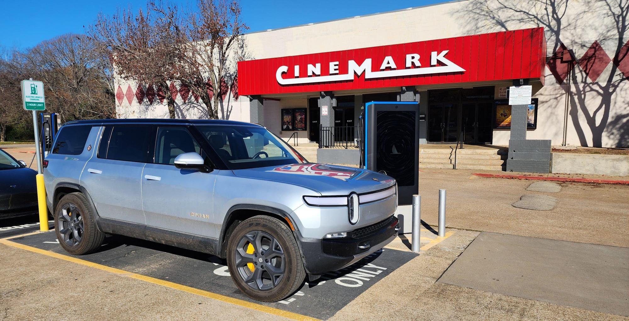 cinemark-cinema-4-athens-tx-ev-station