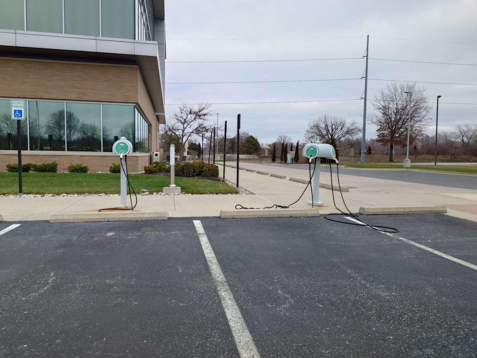 Diagnostic Imaging Centers Overland Park, KS EV Station