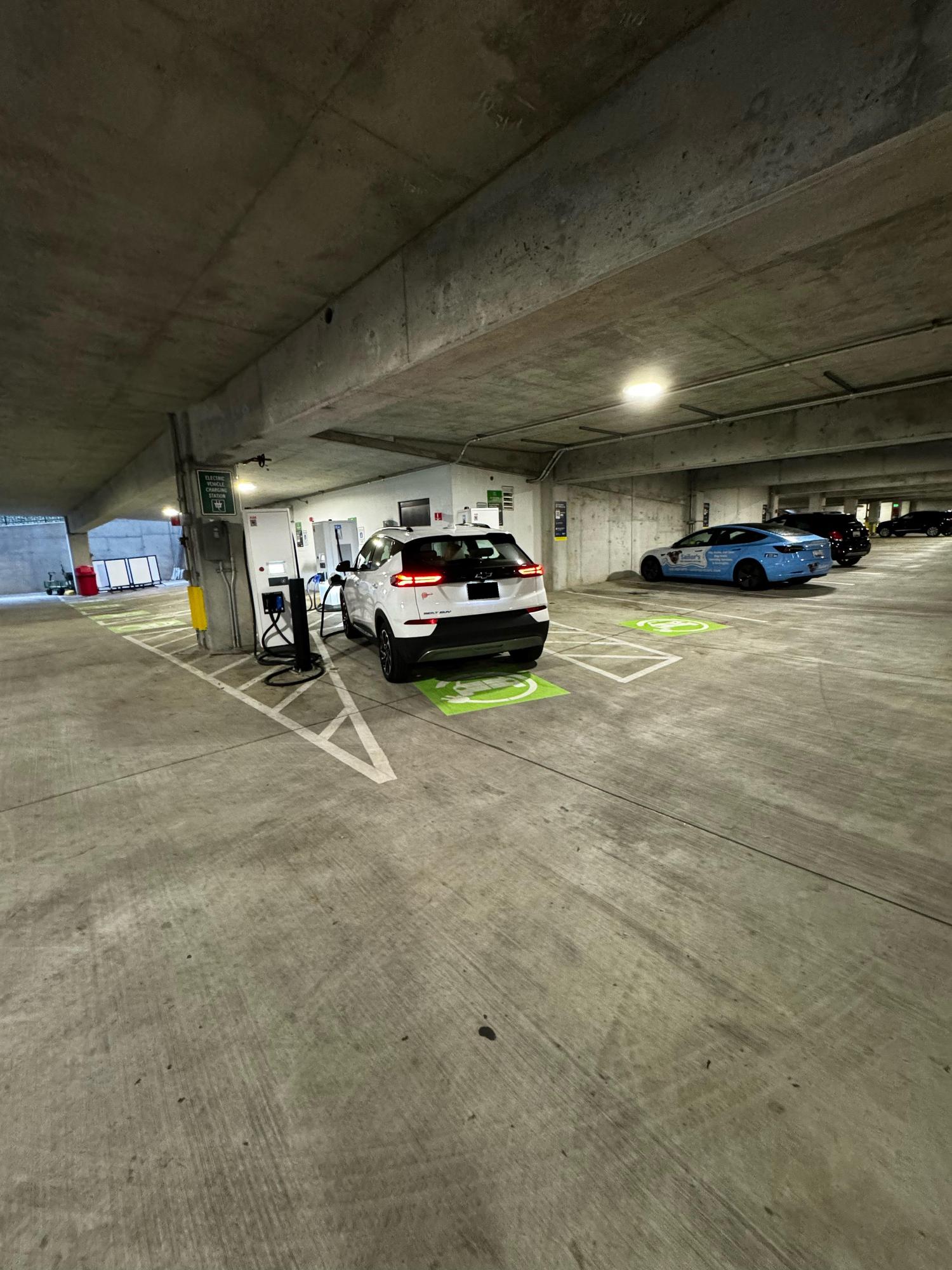 Noah Hillman Parking Garage (1) Annapolis, MD EV Station