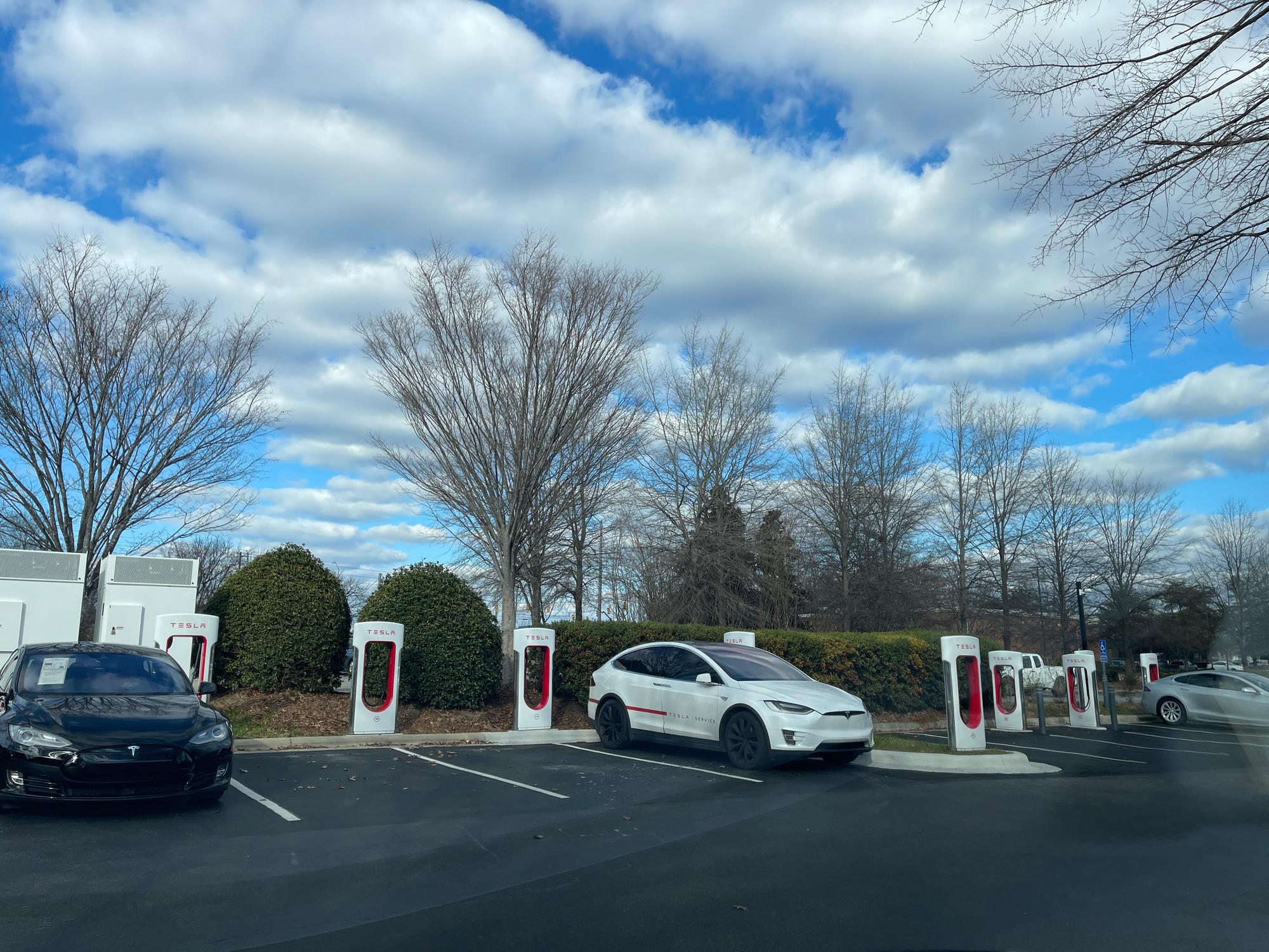 Lowes Foods of Knightdale Knightdale, NC EV Station