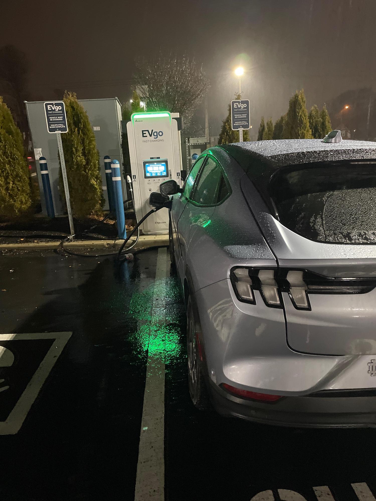 First State Plaza ShopRite Wakefern Stanton, DE EV Station