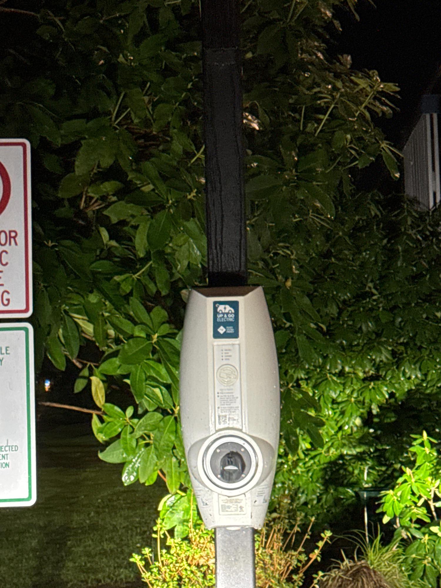 fairwood-apartments-renton-wa-ev-station