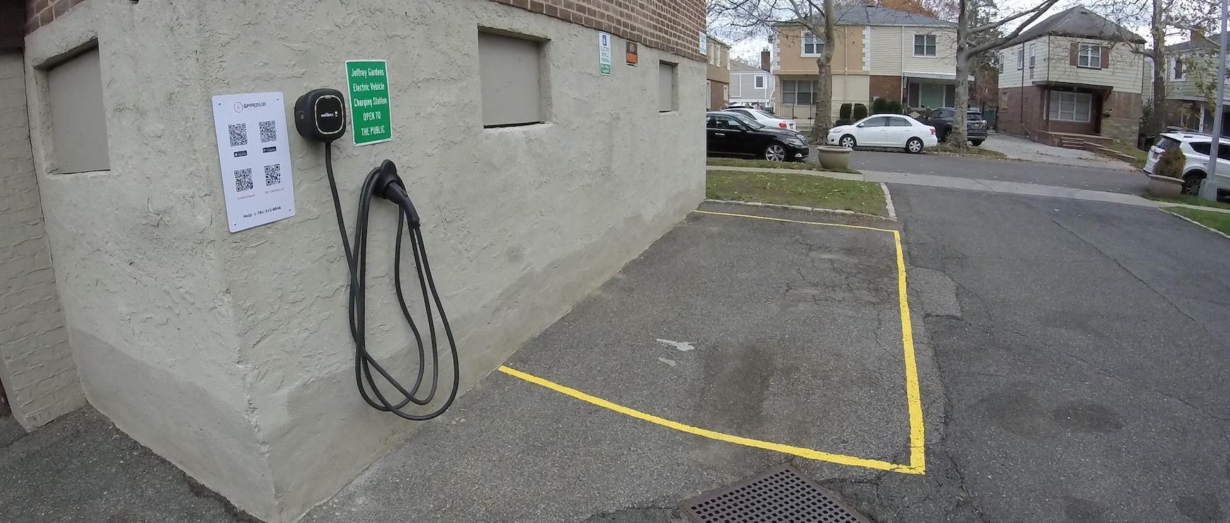 Jeffrey Gardens 4714 217th St, Bayside, NY 11361, USA EV Station