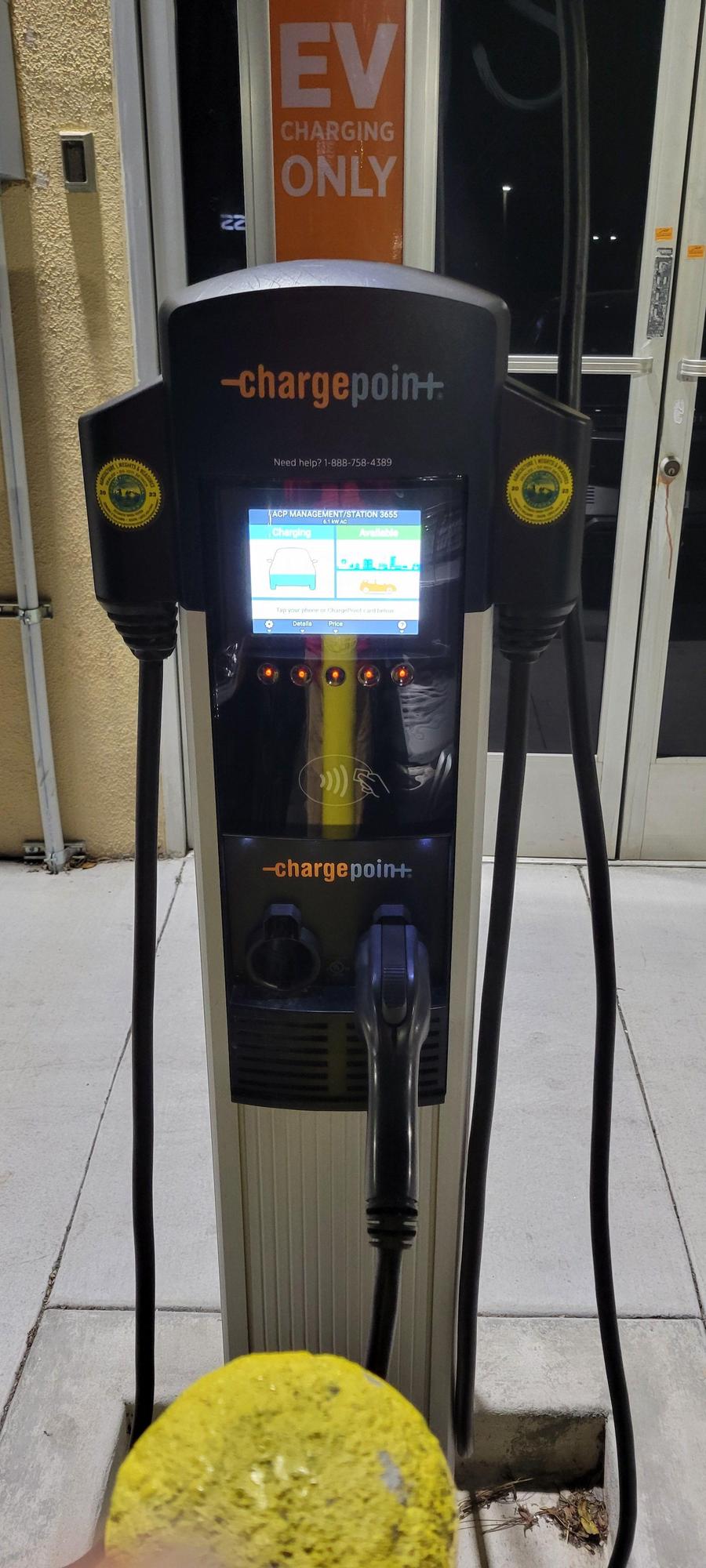 Fremont Oxnard, CA EV Station