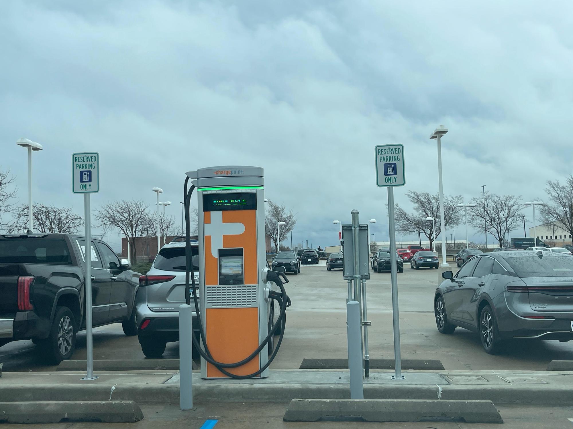 Fowler Toyota of Norman Norman, OK EV Station