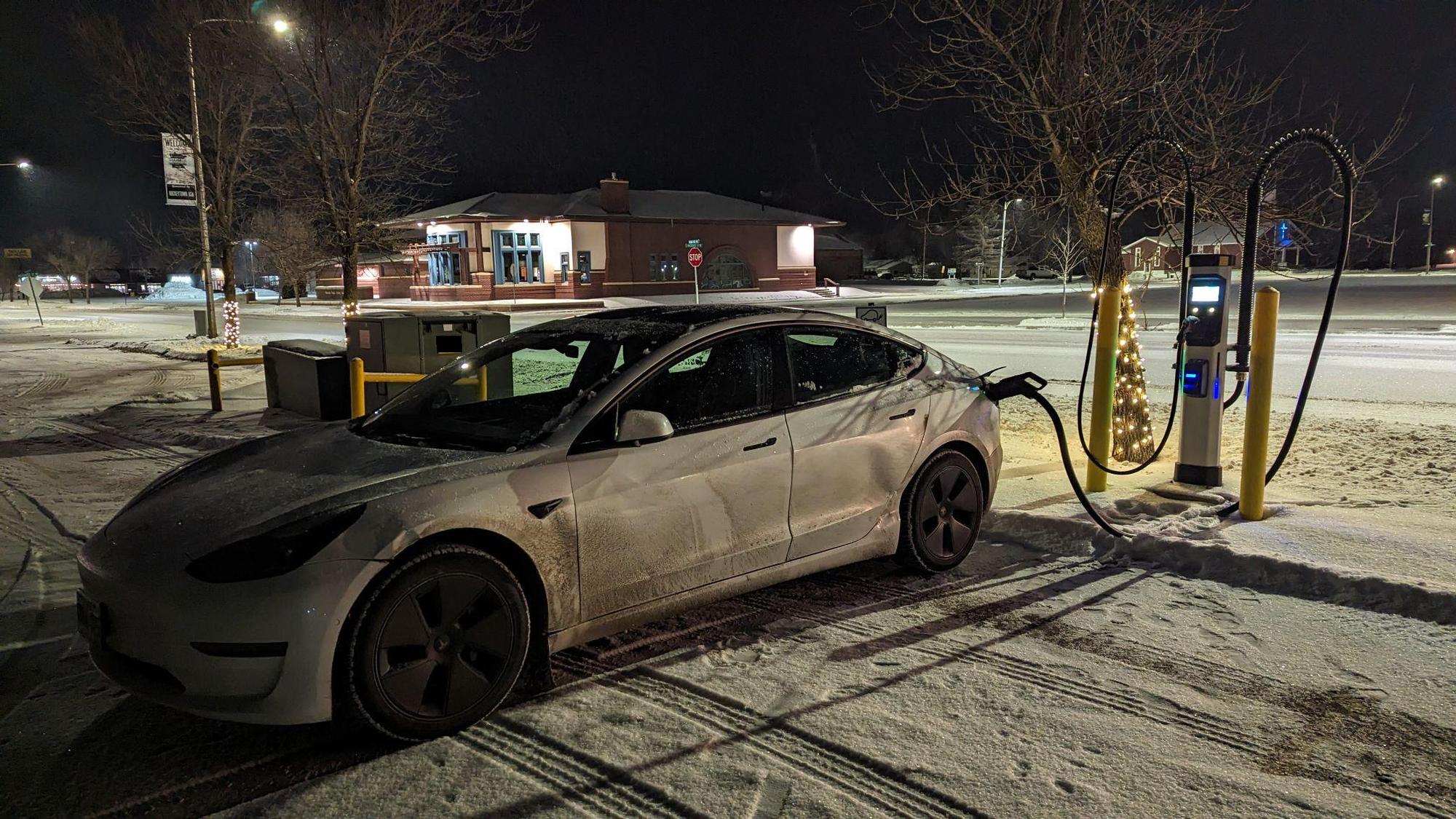 Warroad City Office Warroad, MN EV Station