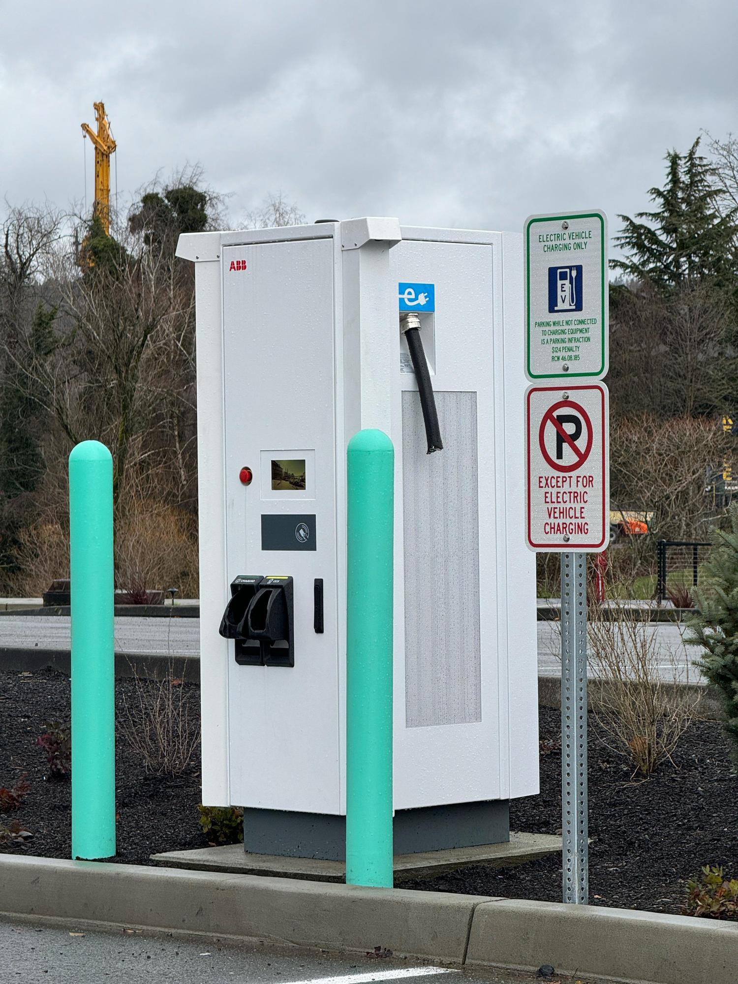 oxbow-urban-kitchen-sumner-wa-ev-station
