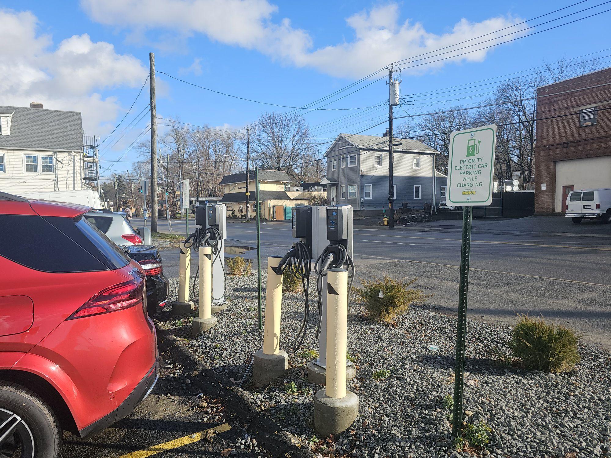 Mavis Tires 199 N Saw Mill River Rd, Elmsford, NY 10523 EV Station