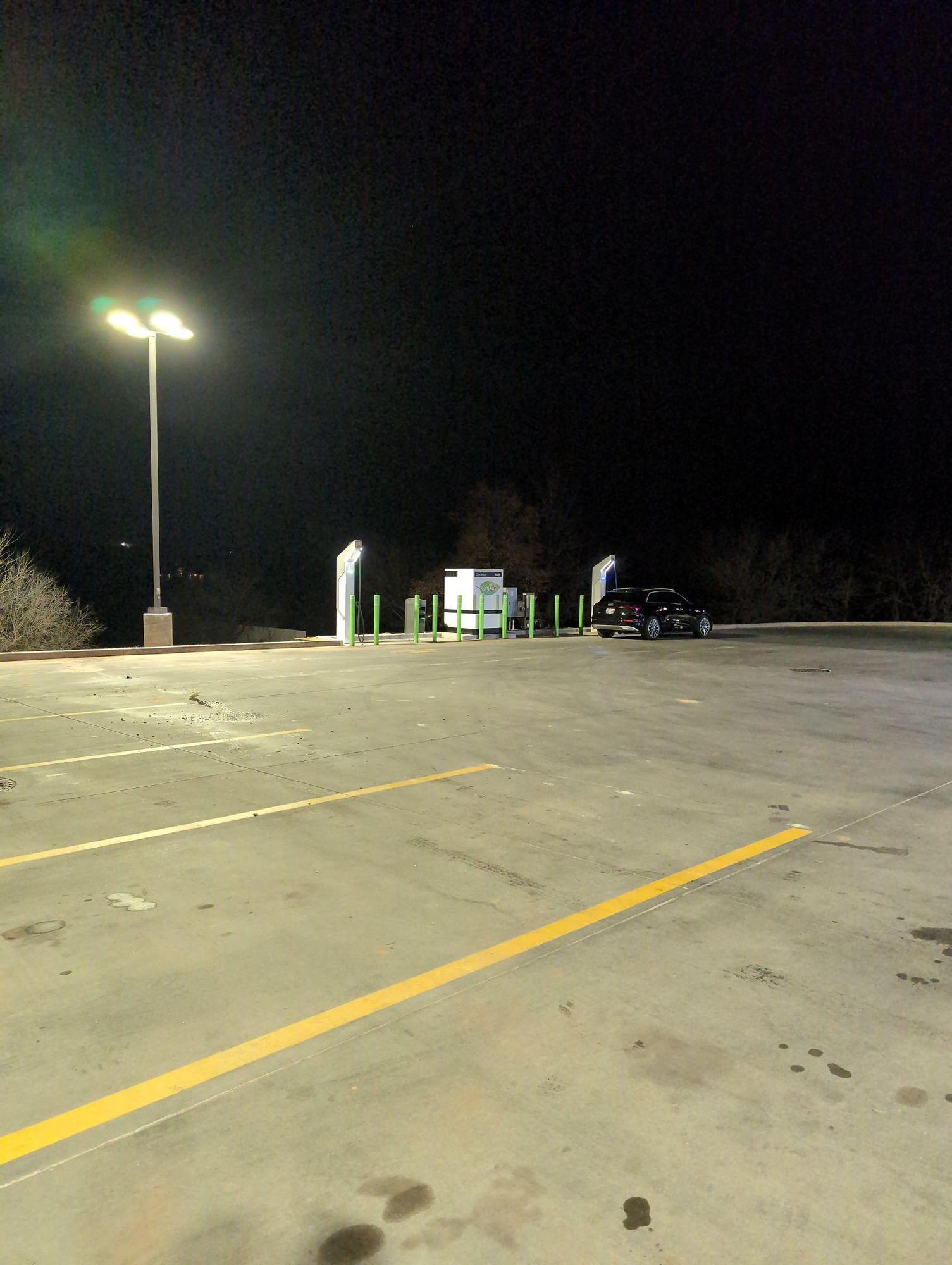 OnCue 129 Waterloo & I35 Edmond, OK EV Station