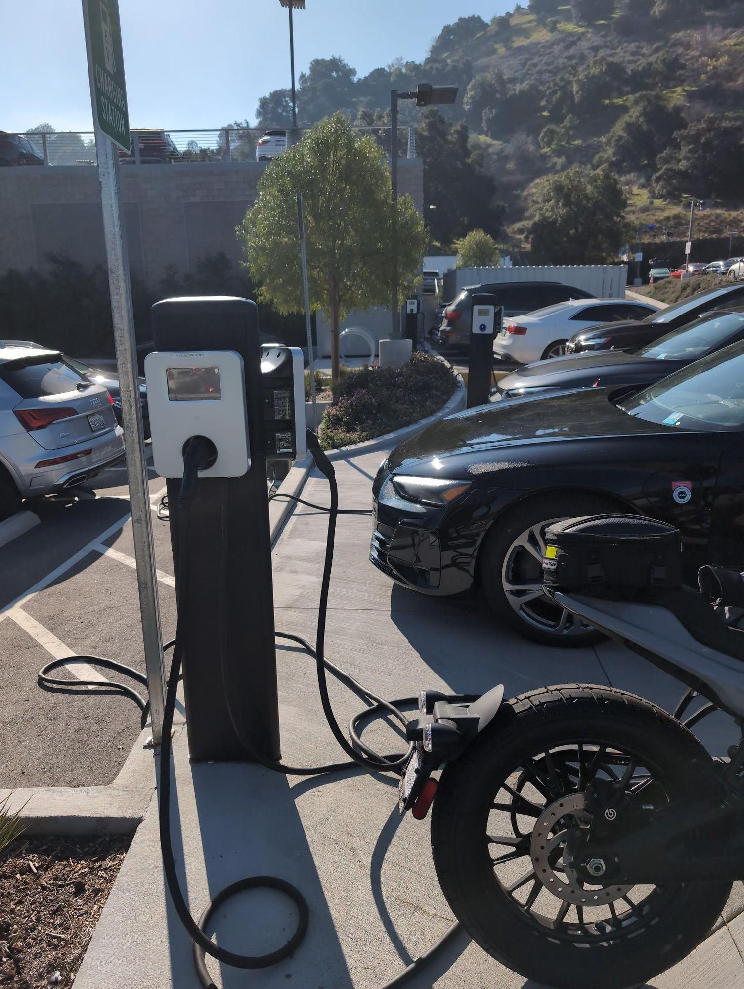 Audi Calabasas Calabasas, CA EV Station