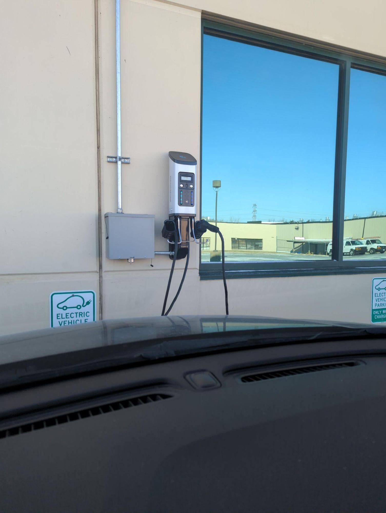 Murphy Group Holdings Main Office St. Louis, MO EV Station