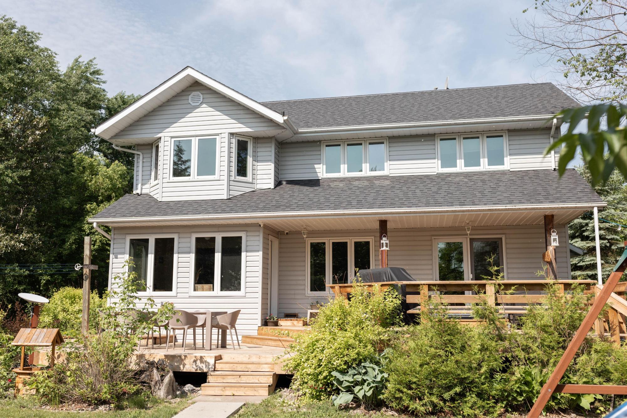 Cabin Life Rental(Lake life) Seven Sisters Falls, MB EV Station