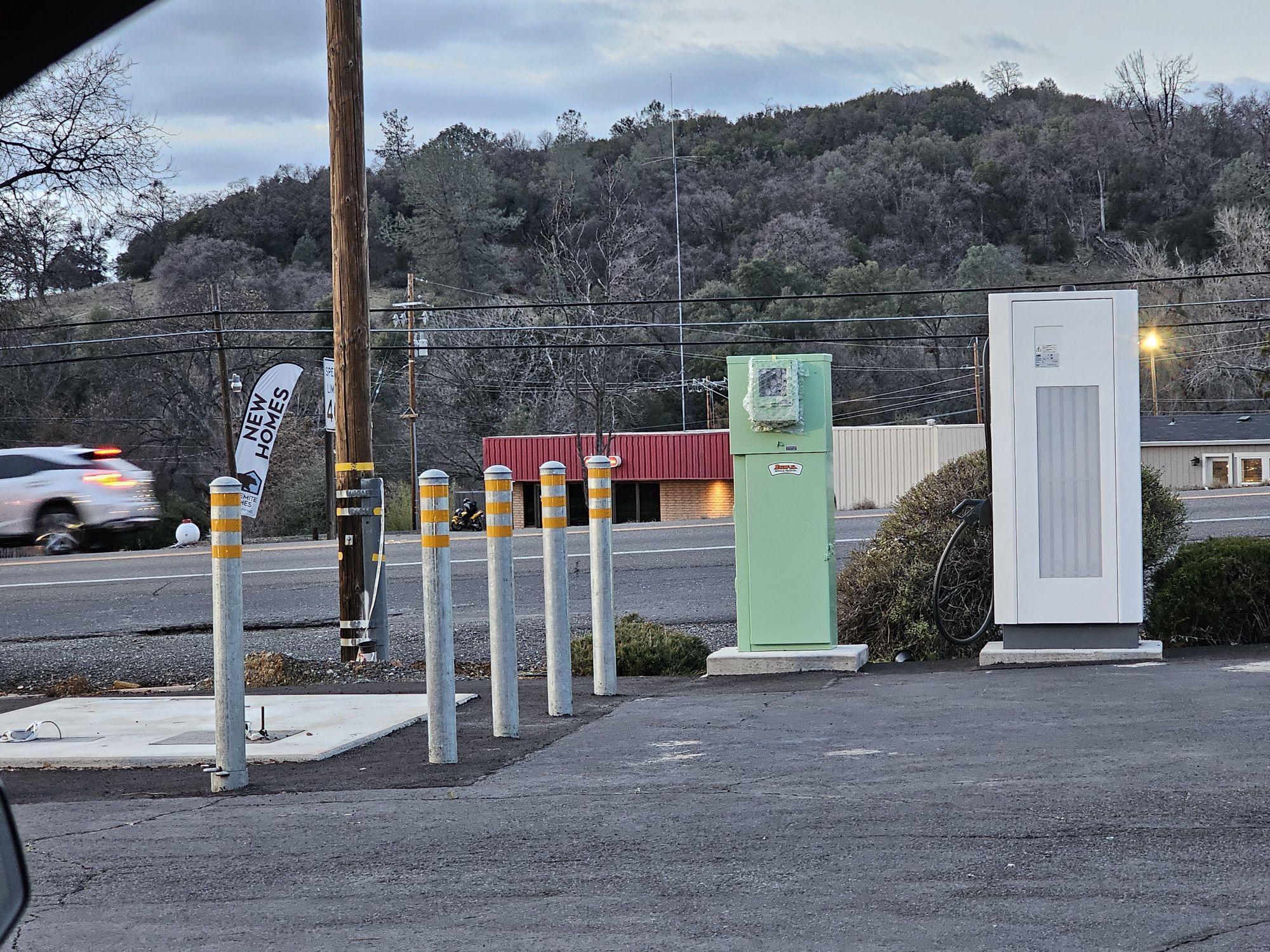 Sierra Motors CCS Soon) Jamestown, CA EV Station