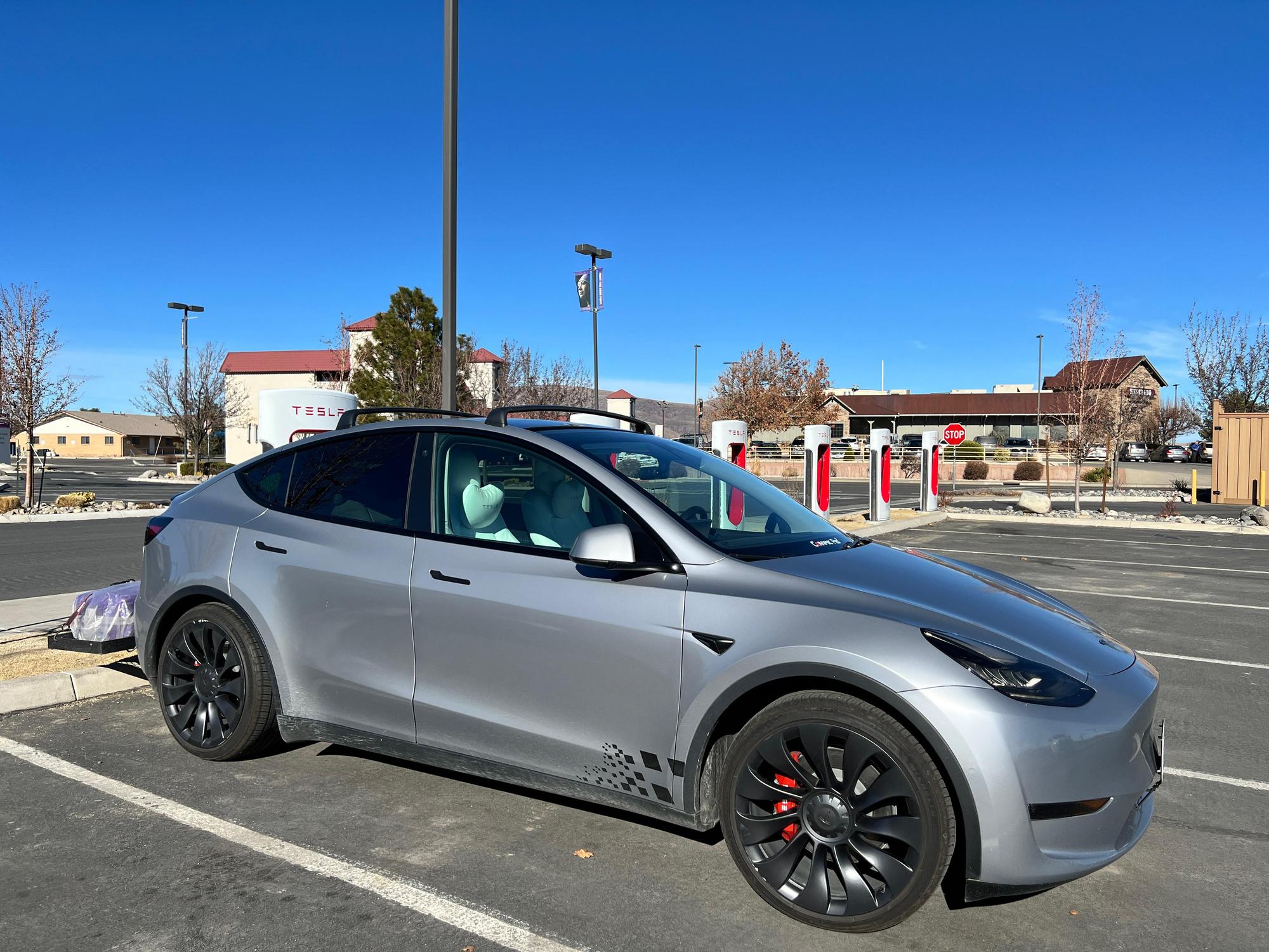 Fernley Village Marketplace Fernley, NV EV Station