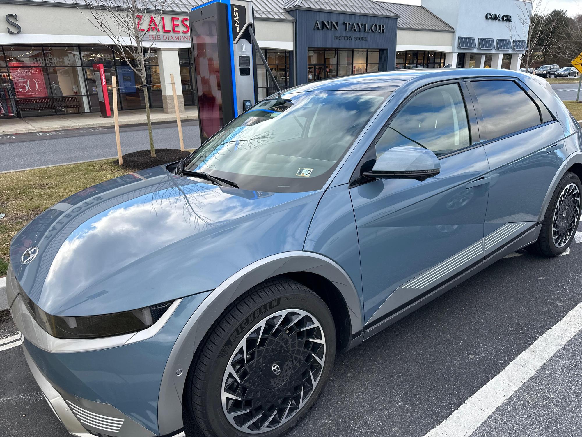 Tanger Outlets COACH Hershey, PA EV Station