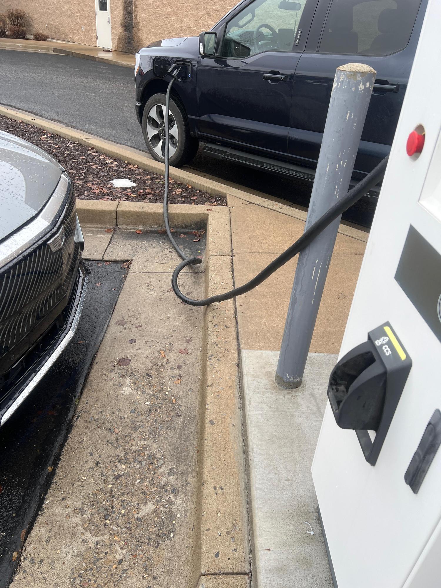 murdock-chevrolet-gmc-cadillac-parts-service-logan-ut-ev-station