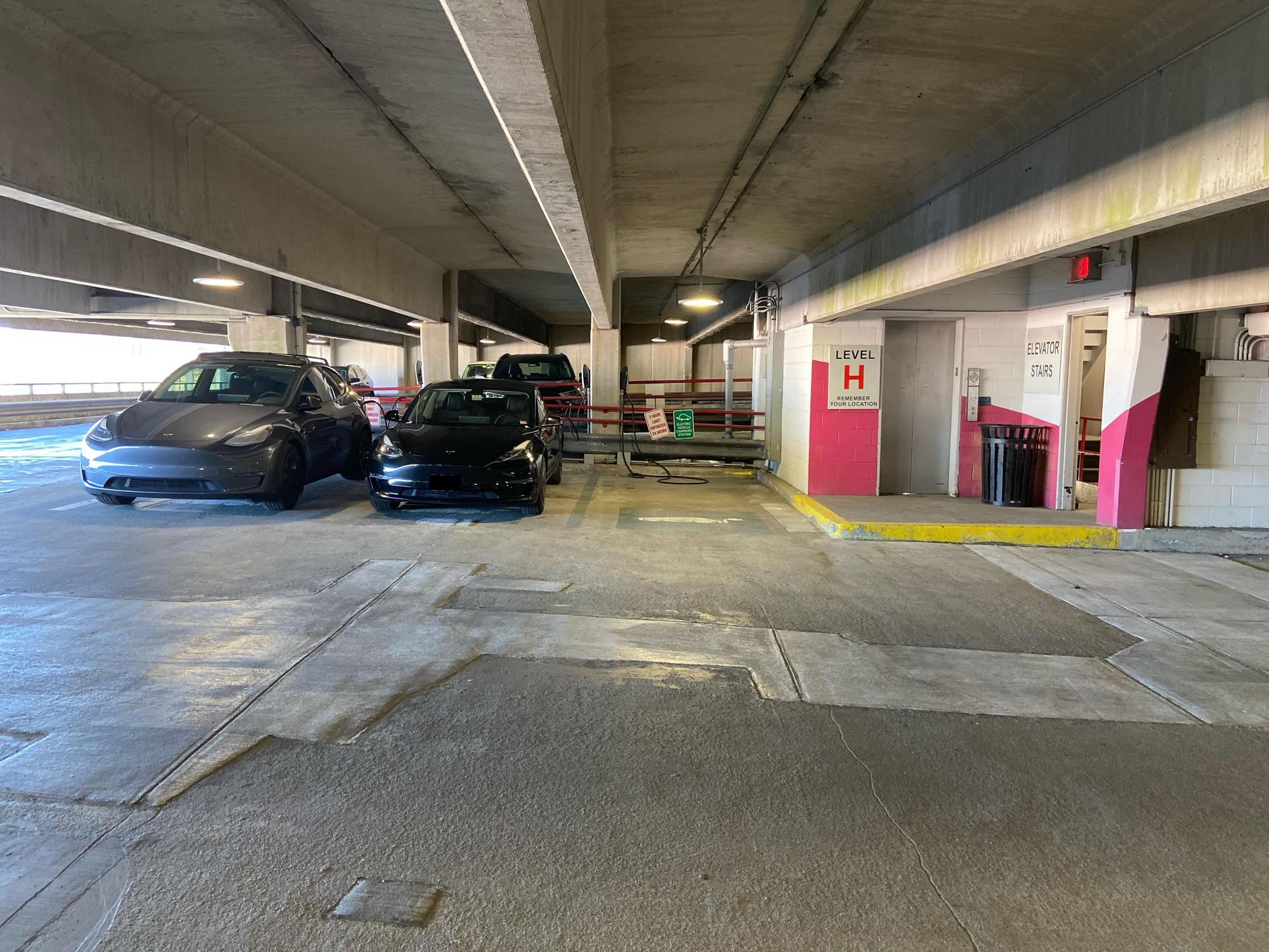 Fountain Park Garage Norfolk, VA EV Station