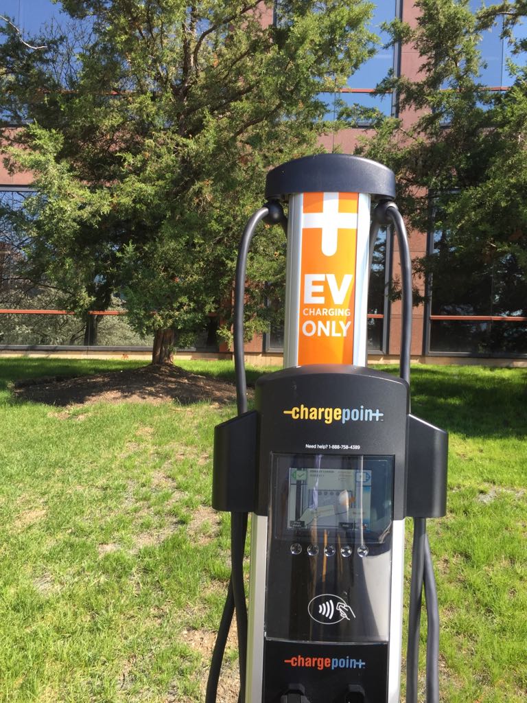 Zebra Technologies Lincolnshire, IL EV Station