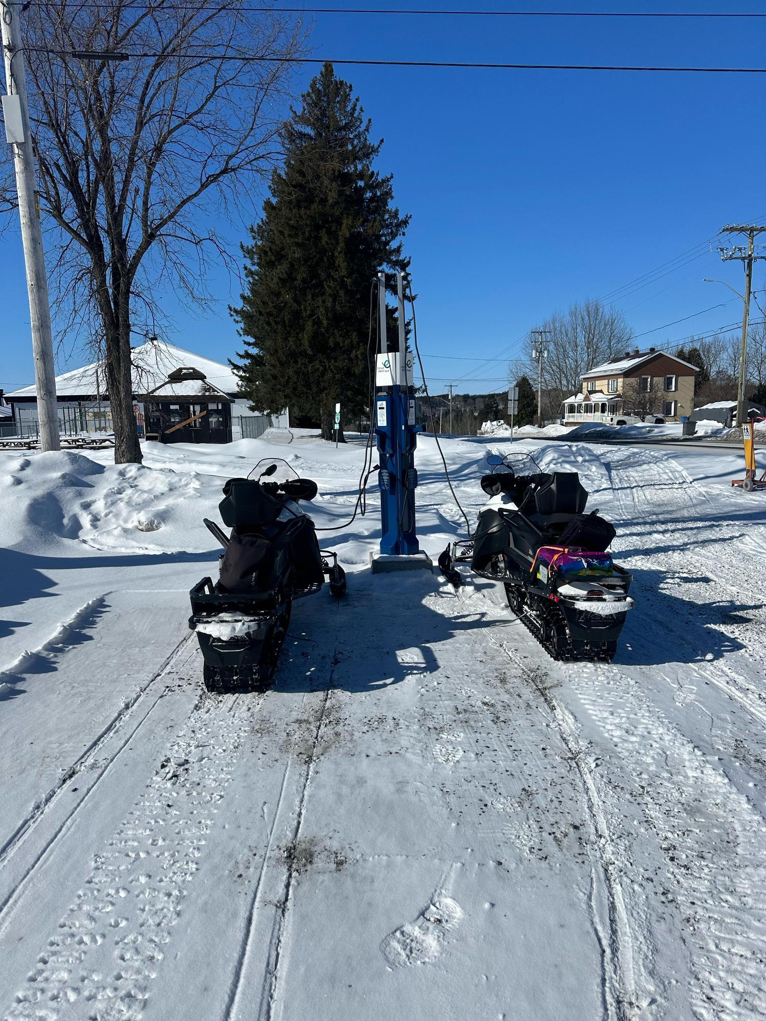 SainteMonique Parc SainteMonique, QC EV Station