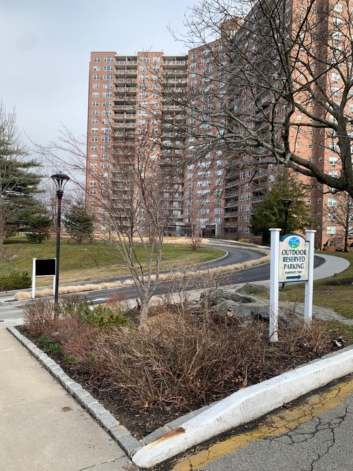 Skyview Apartments Riverdale 5800 Arlington Ave, Riverdale 10471 EV