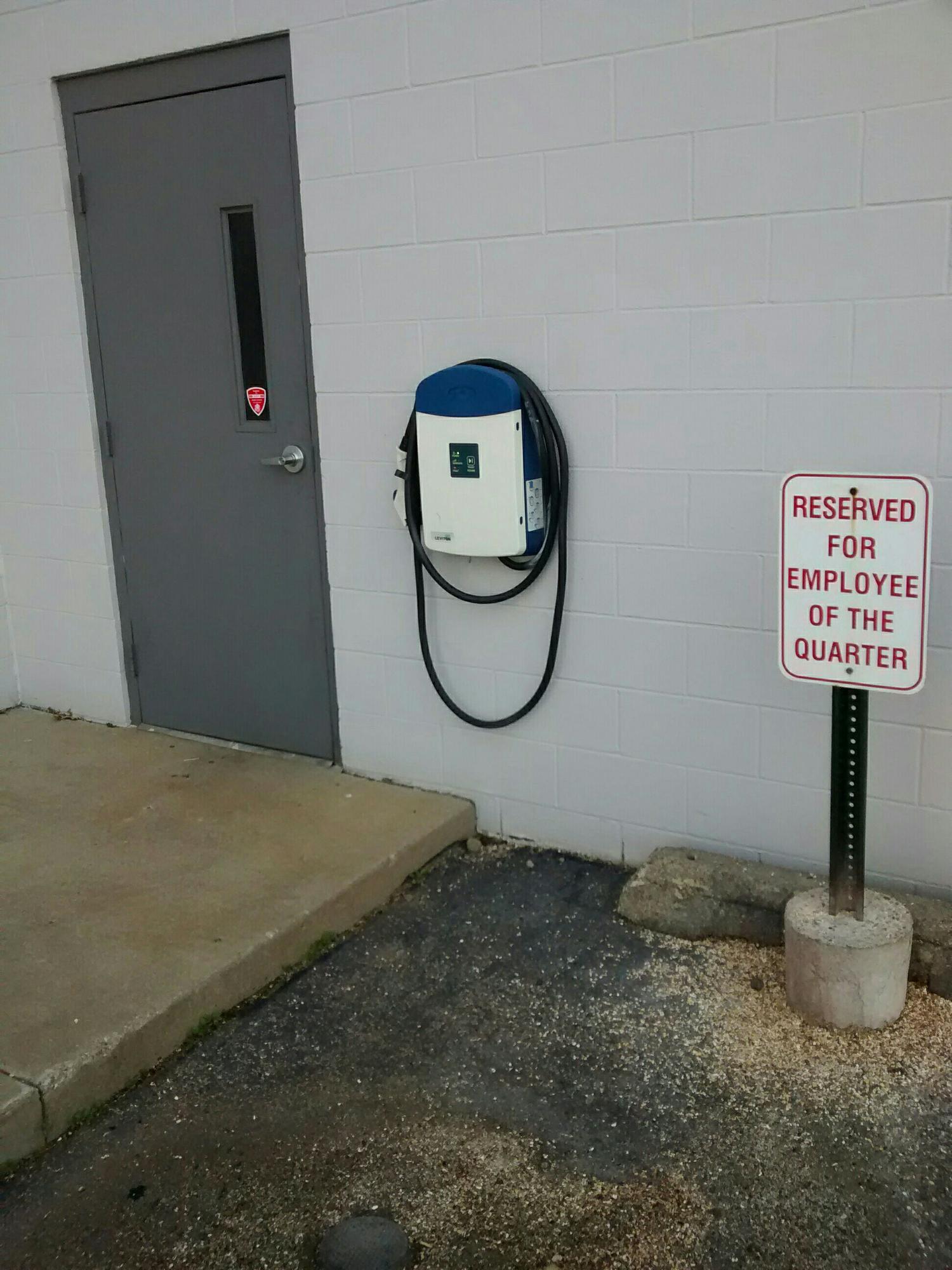 Zeigler Ford Lincoln of Elkhart (1) Elkhart, IN EV Station