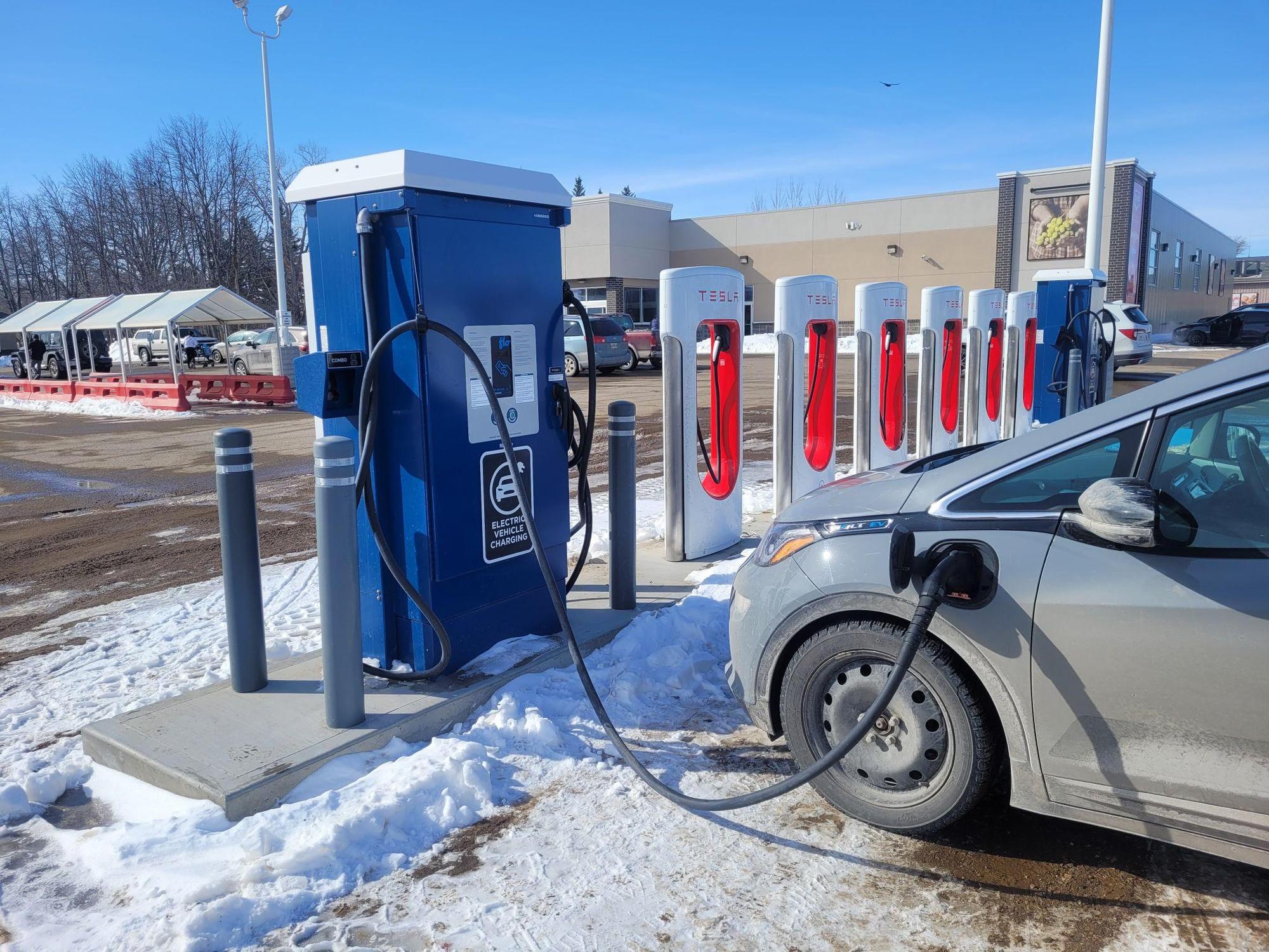 Neepawa Coop Food Store (2) Neepawa, MB EV Station