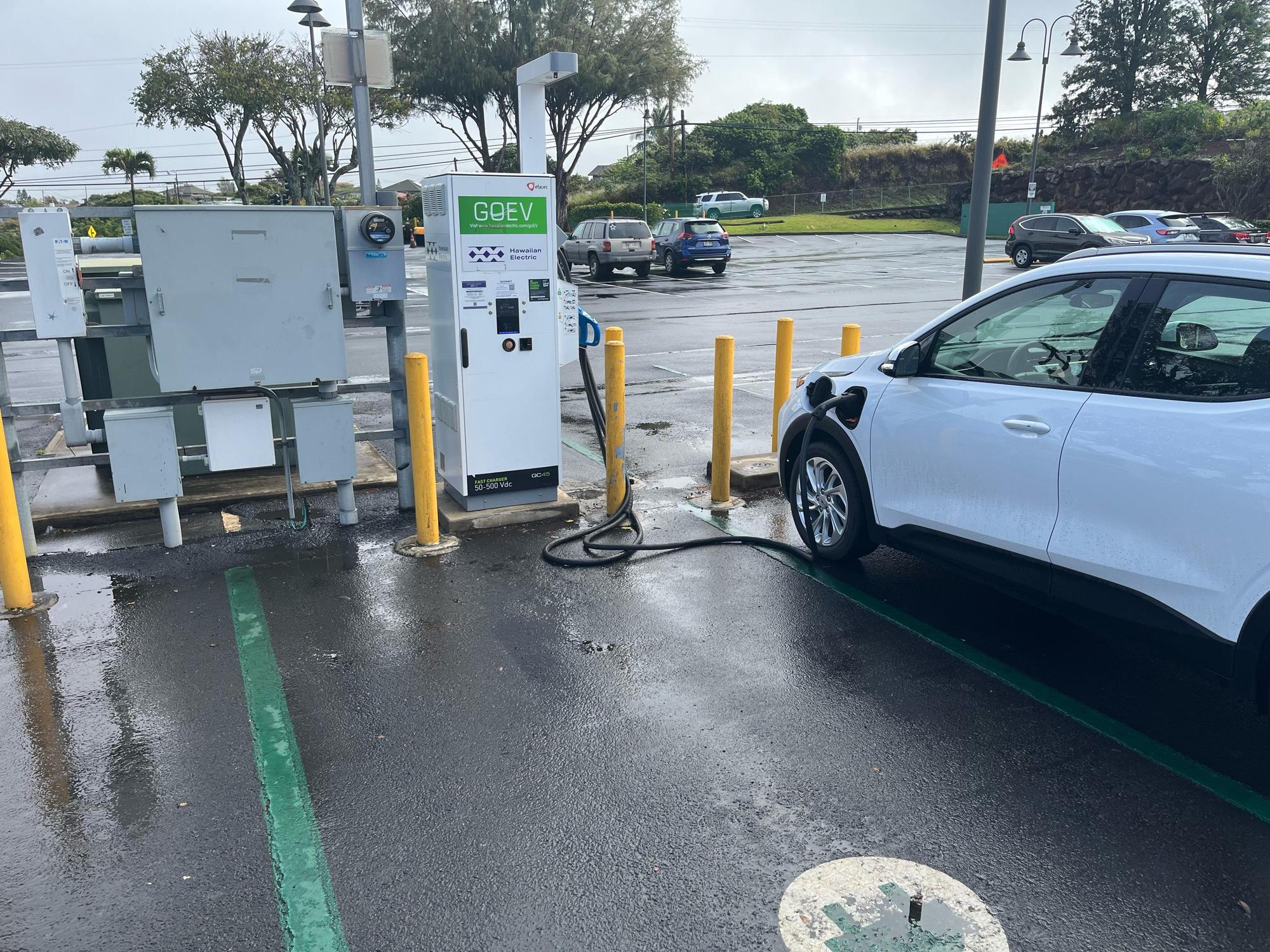 Pukalani Terrace Center Foodland Pukalani Makawao, HI EV Station