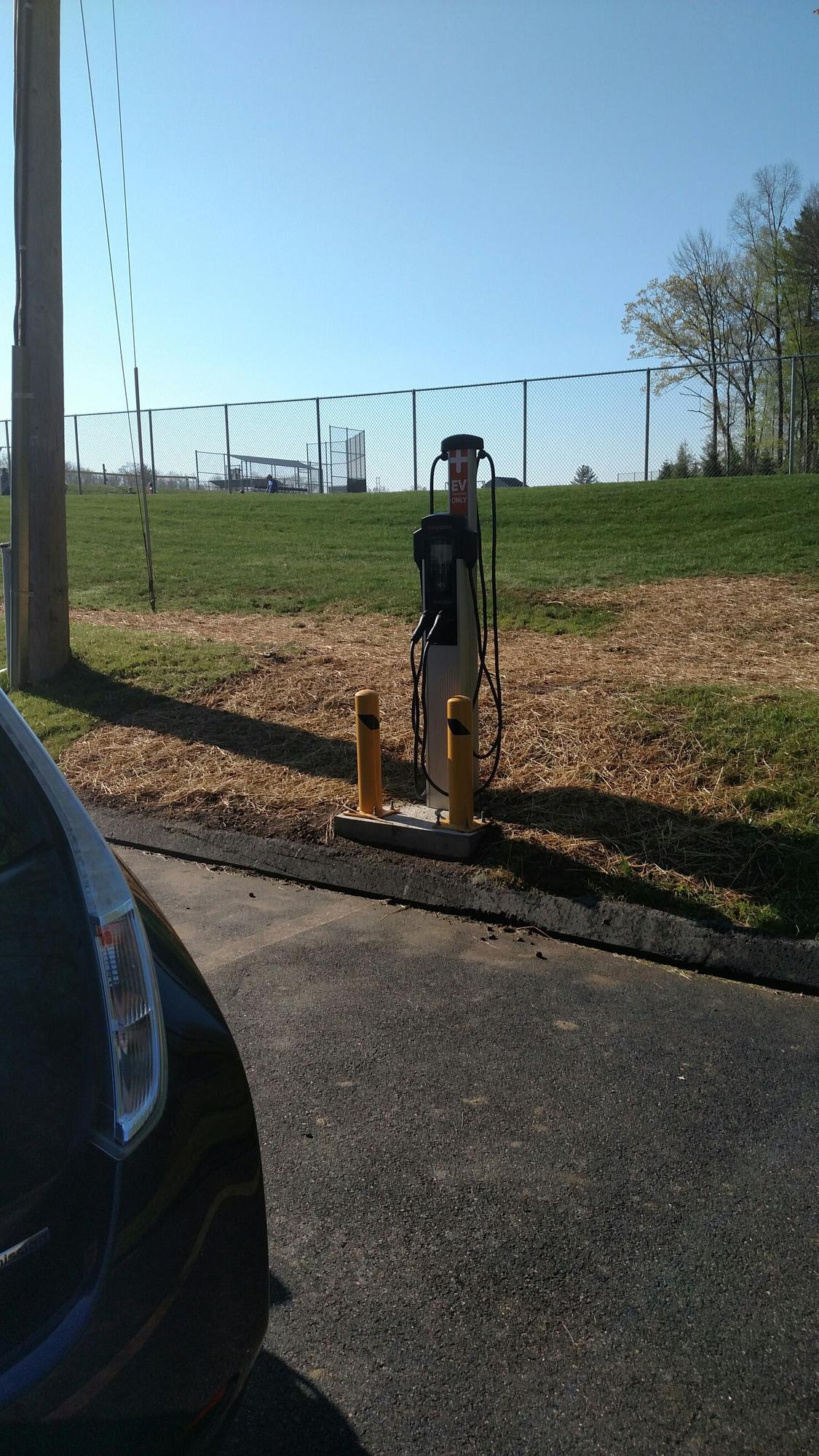 Harwinton Town Hall Harwinton, CT EV Station