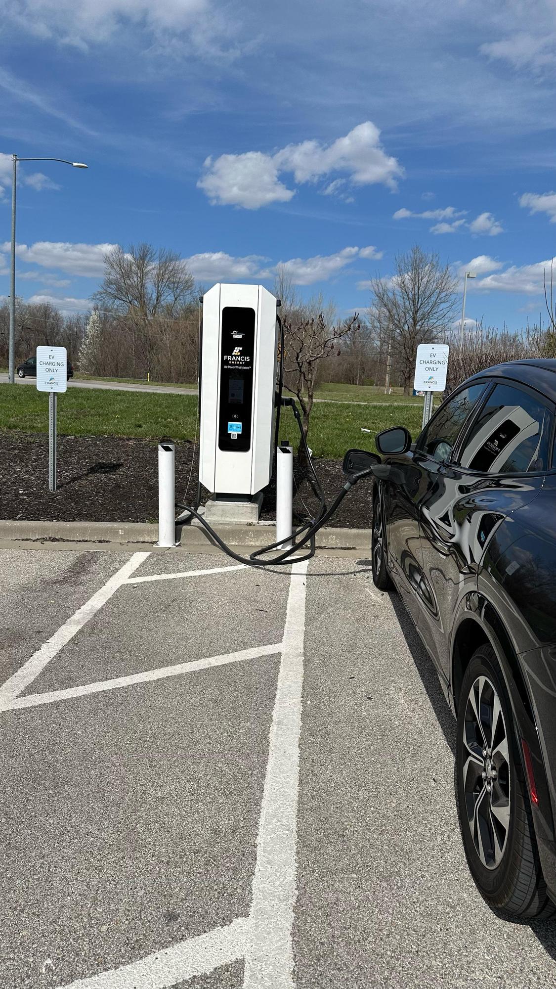 Price Chopper Harrisonville, MO EV Station