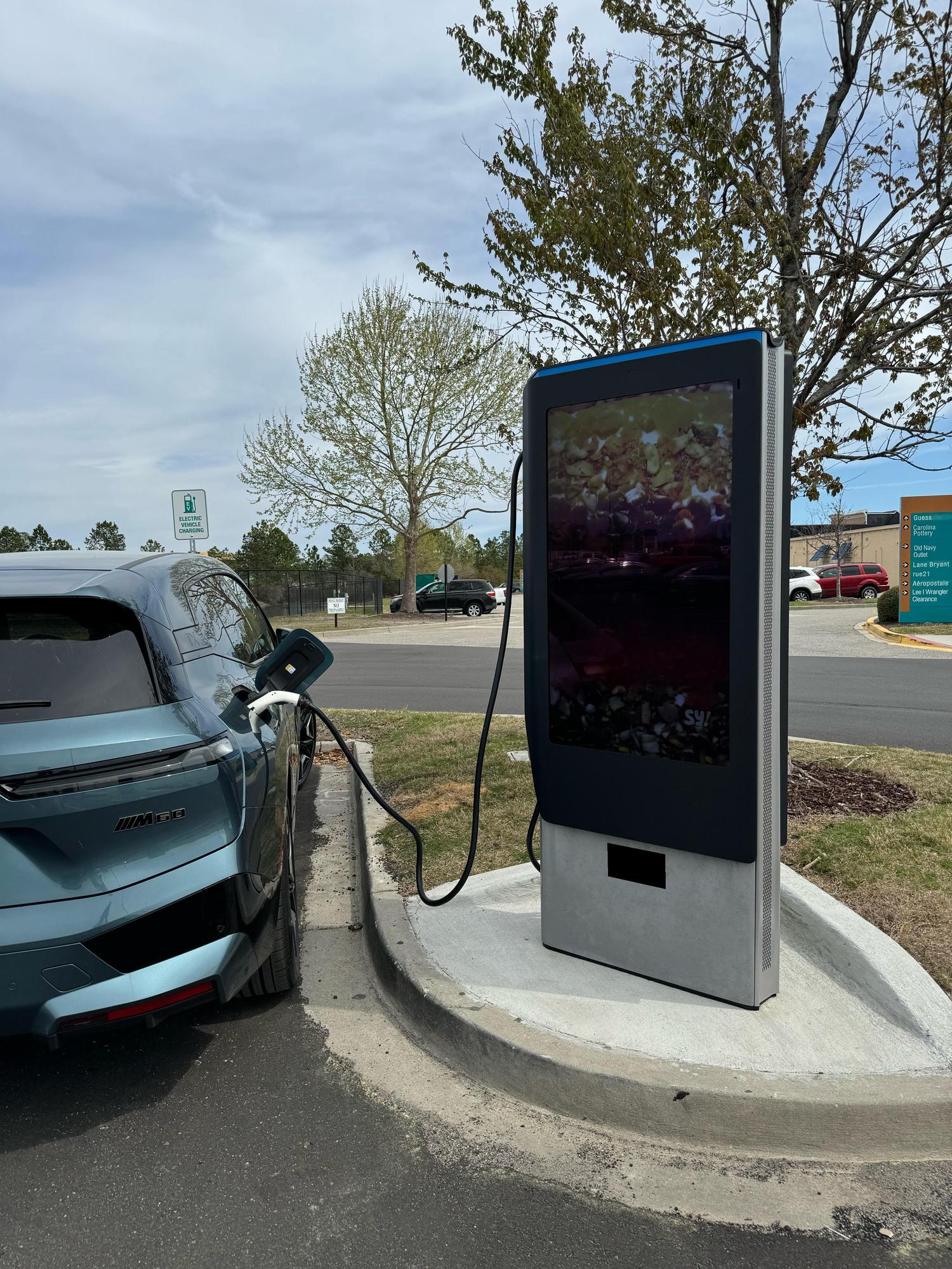 tanger-outlets-north-entrance-myrtle-beach-sc-ev-station