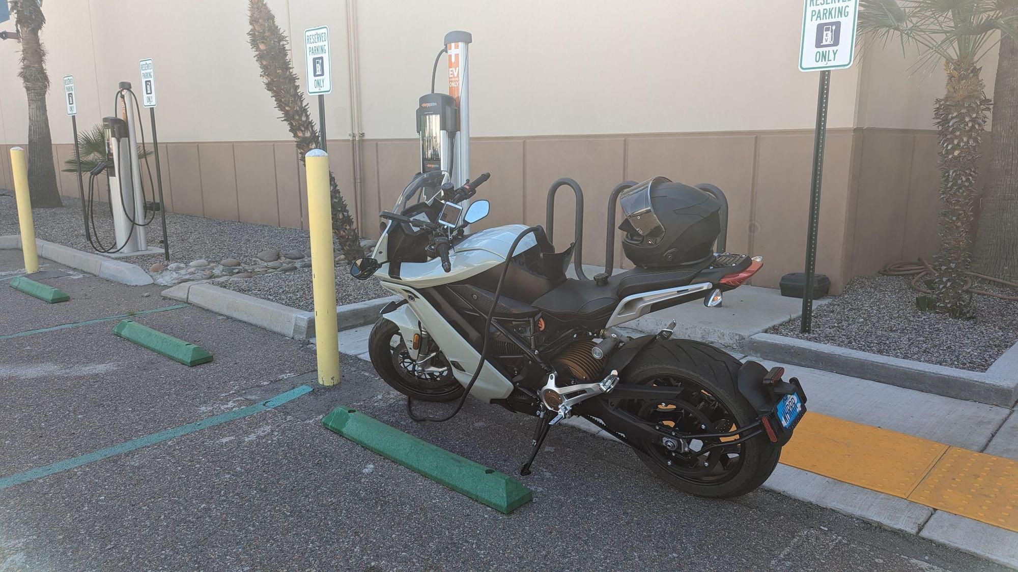 Midwest Food Bank Gilbert, AZ EV Station