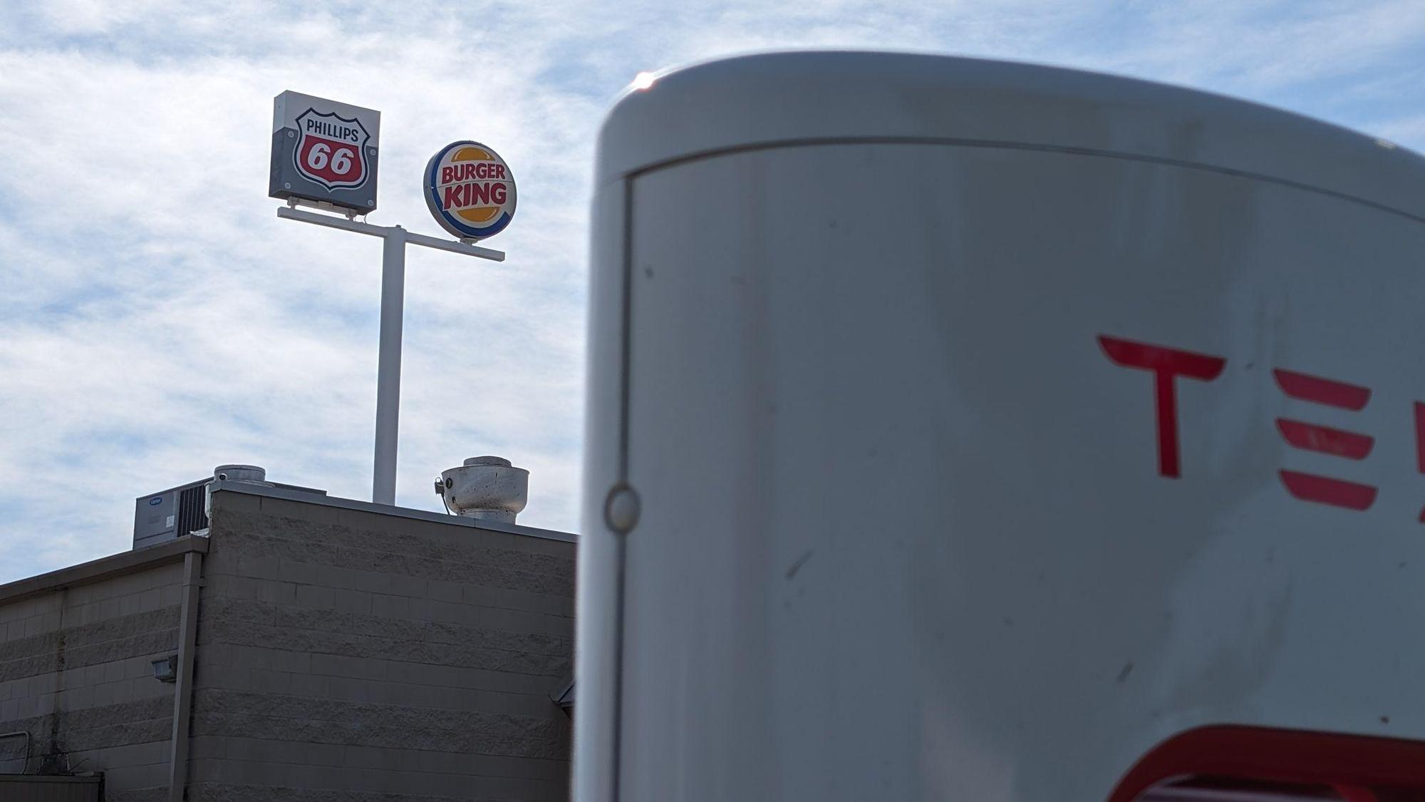 Mach 1 Convenience Store Vandalia, IL EV Station