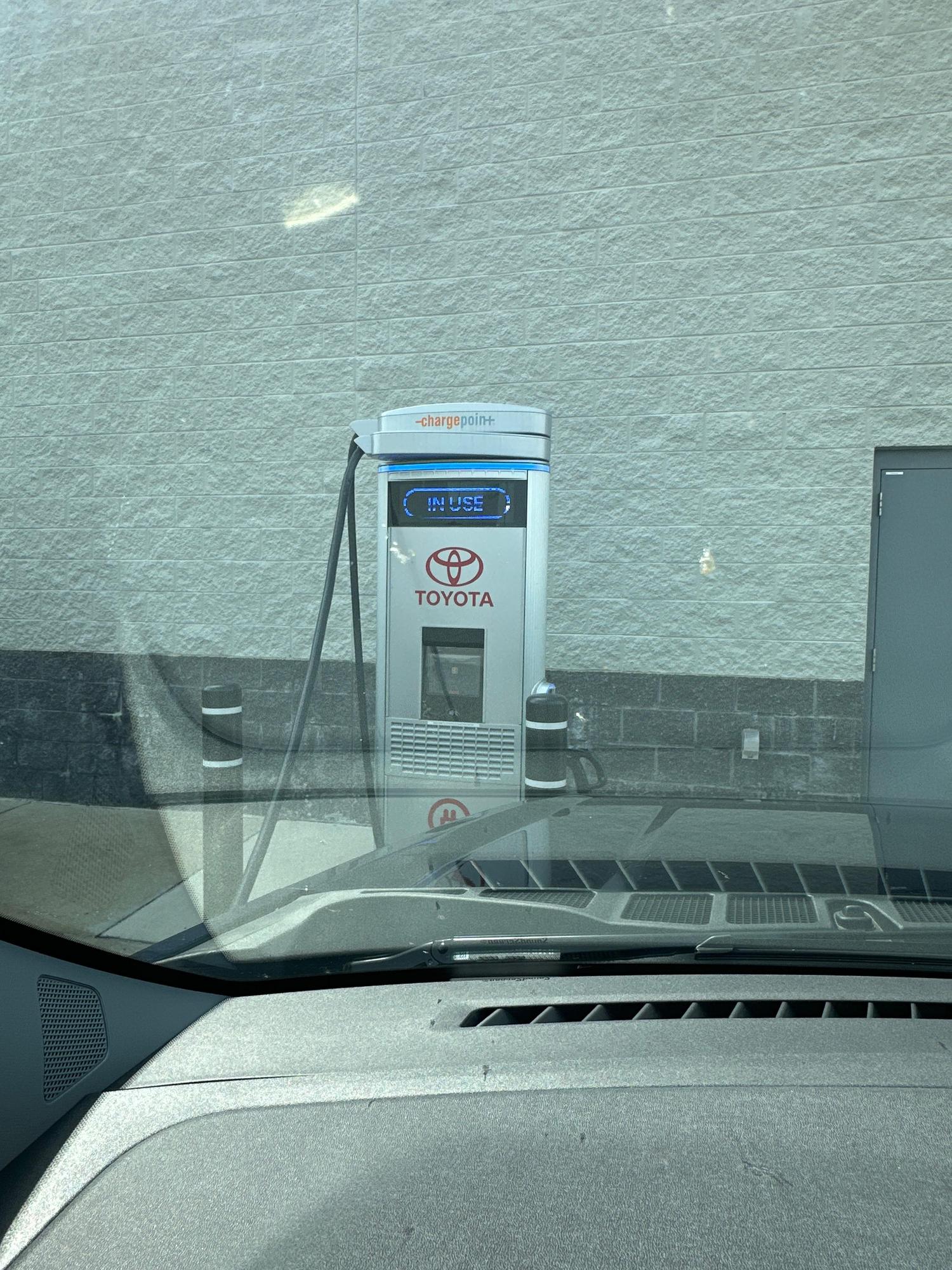 Toyota of Turnersville - Service | Washington Township, NJ | EV Station