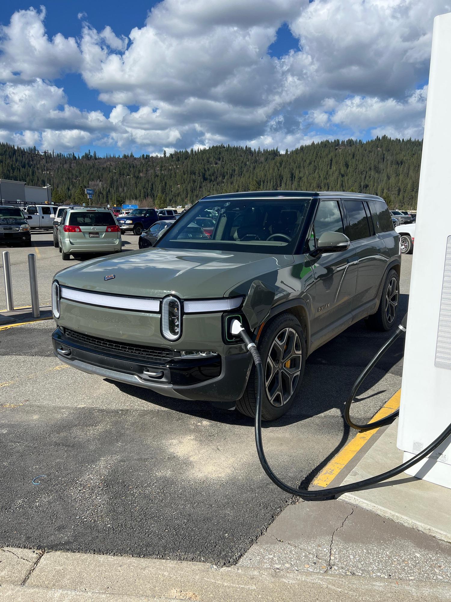 Walmart Supercenter Smelterville, ID EV Station
