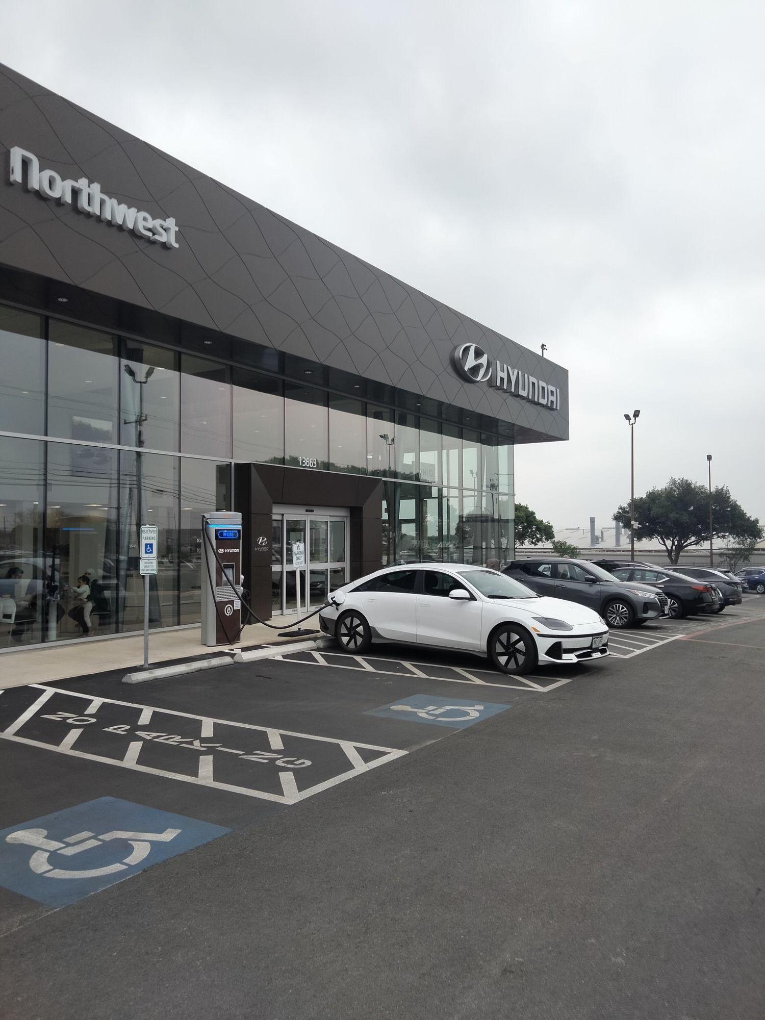 Red McCombs Hyundai Northwest | San Antonio, TX | EV Station