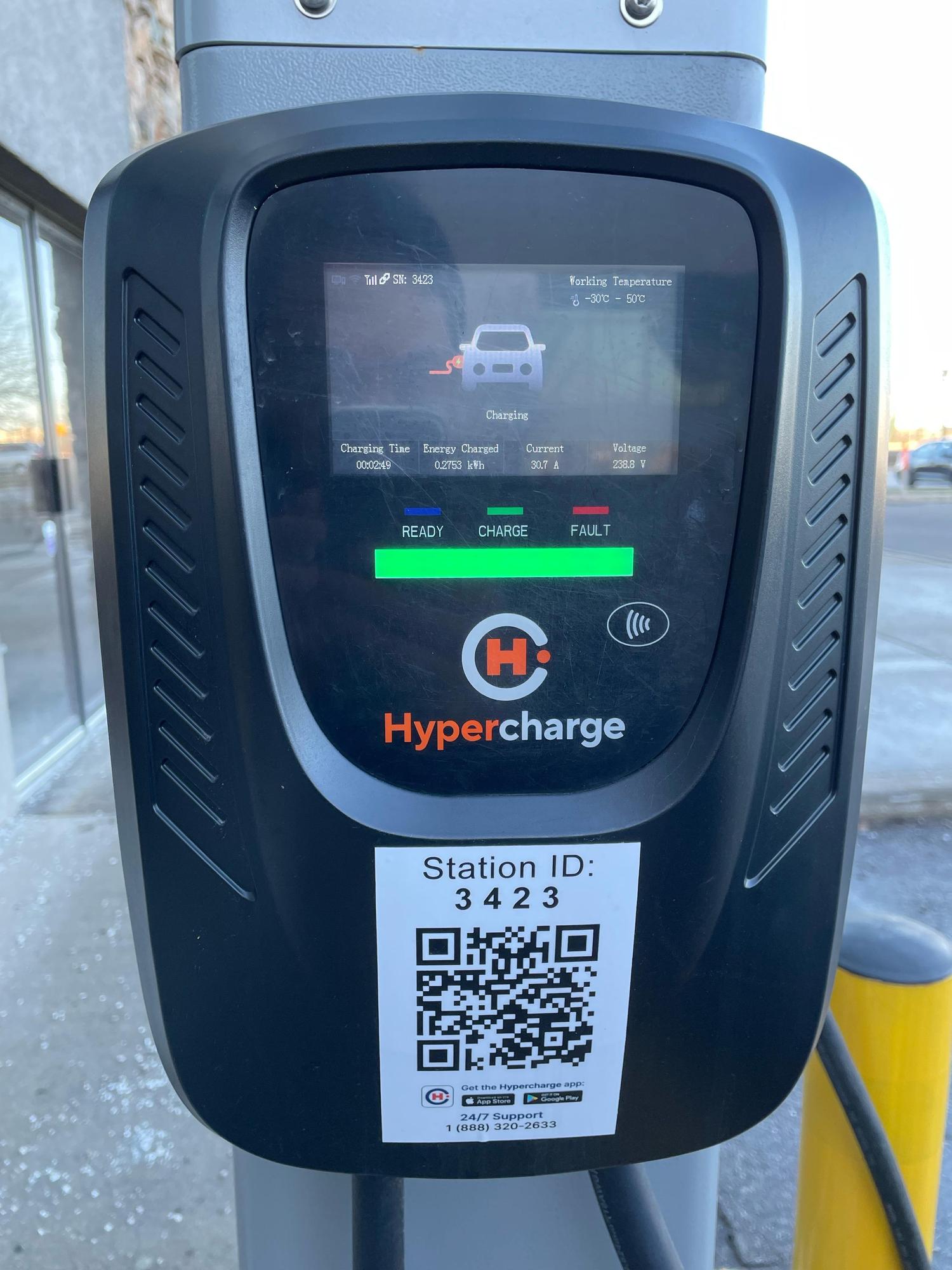 Conference Centre | Mississauga, ON | EV Station