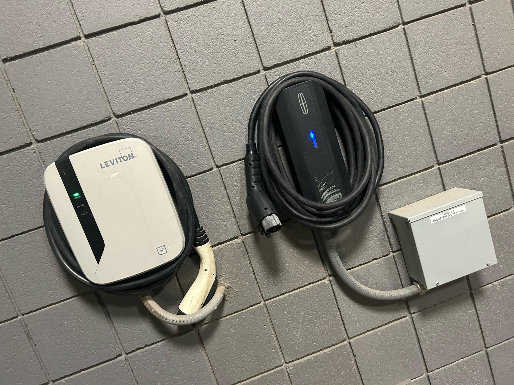 Long McArthur Ford / Lincoln Salina, KS EV Station