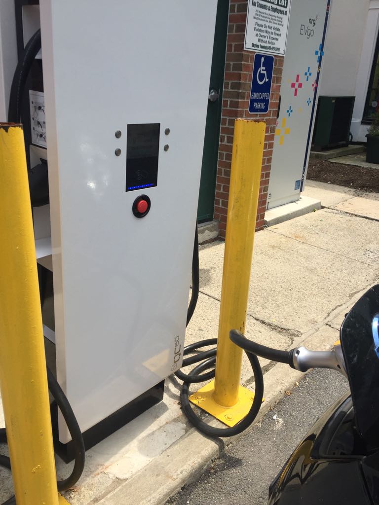 Tazza Cafe Katonah, NY EV Station