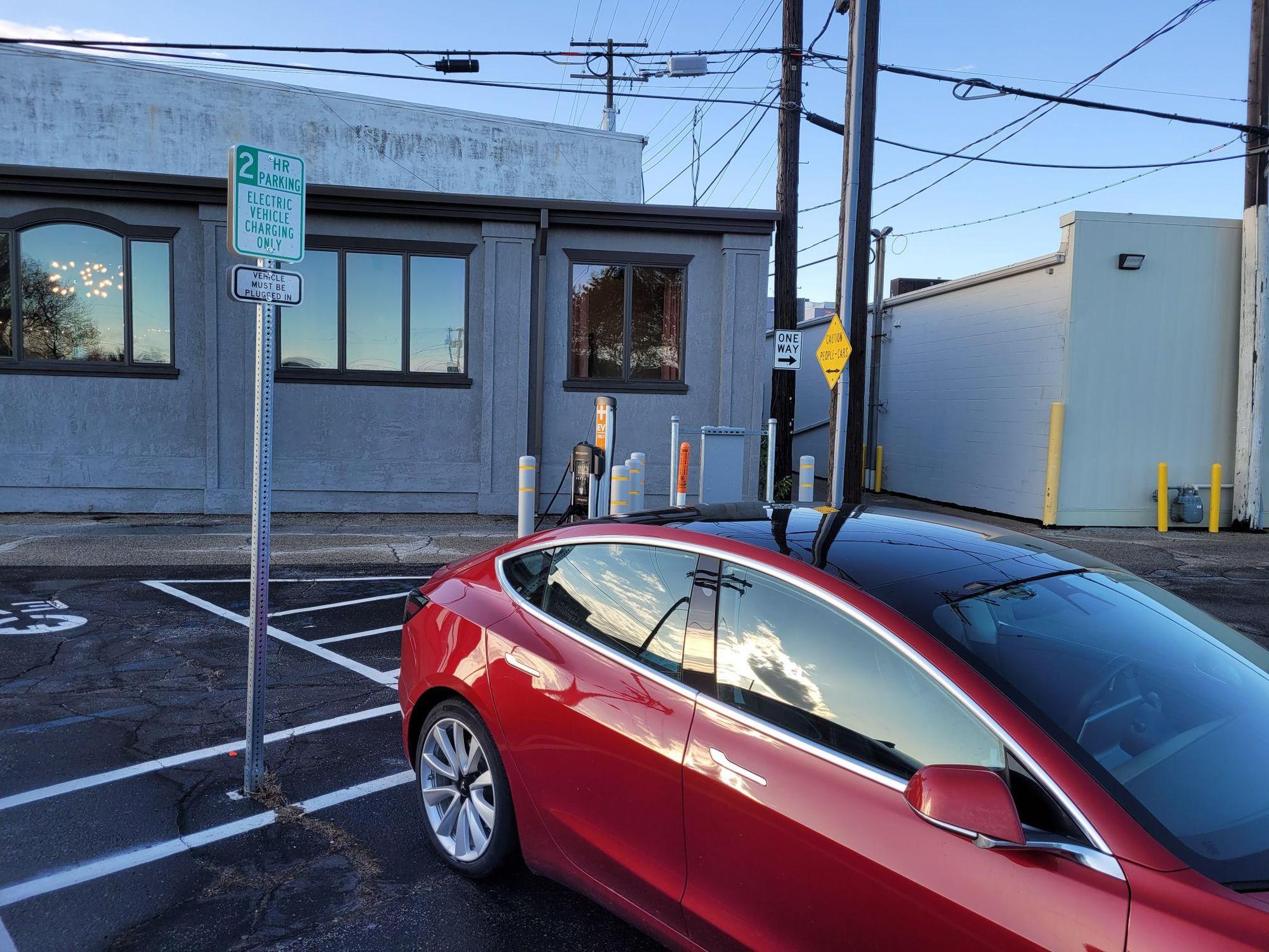 S Buffalo St Parking Lot Warsaw, IN EV Station